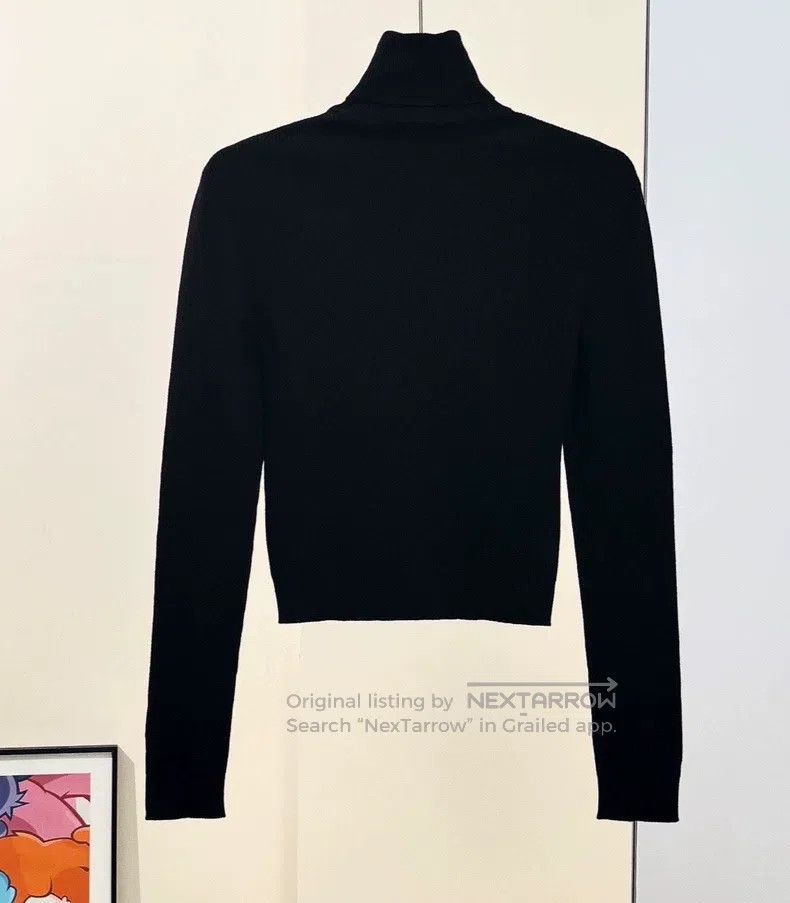 Chanel Chanel 22K high-necked logo embroidered knitted undershirt Size XS / US 0-2 / IT 36-38 - 2 Thumbnail