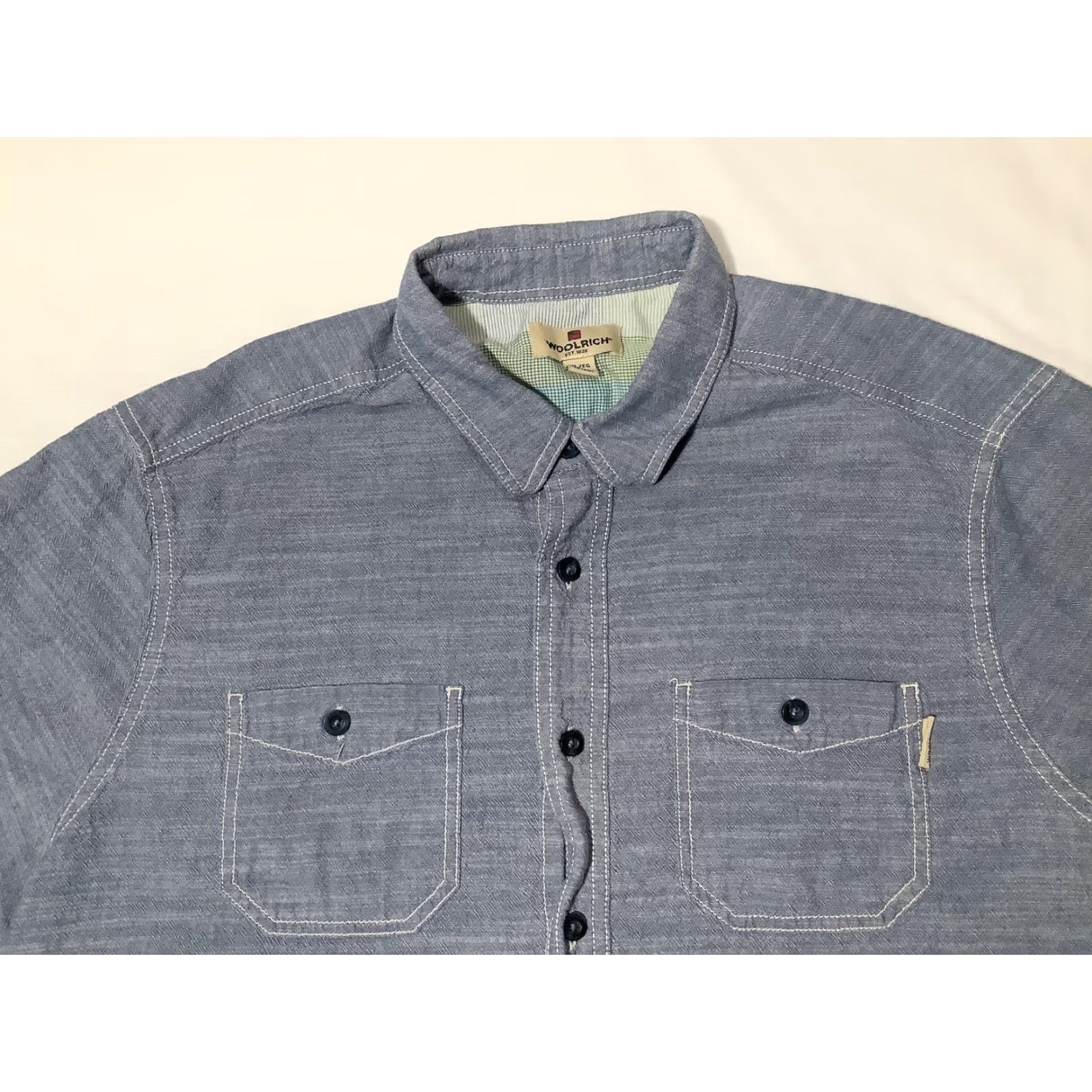 Vintage Woolrich Shirt Mens XL Blue Short Sleeve Button Front Chambray Cotton Size US XL / EU 56 / 4 - 2 Thumbnail