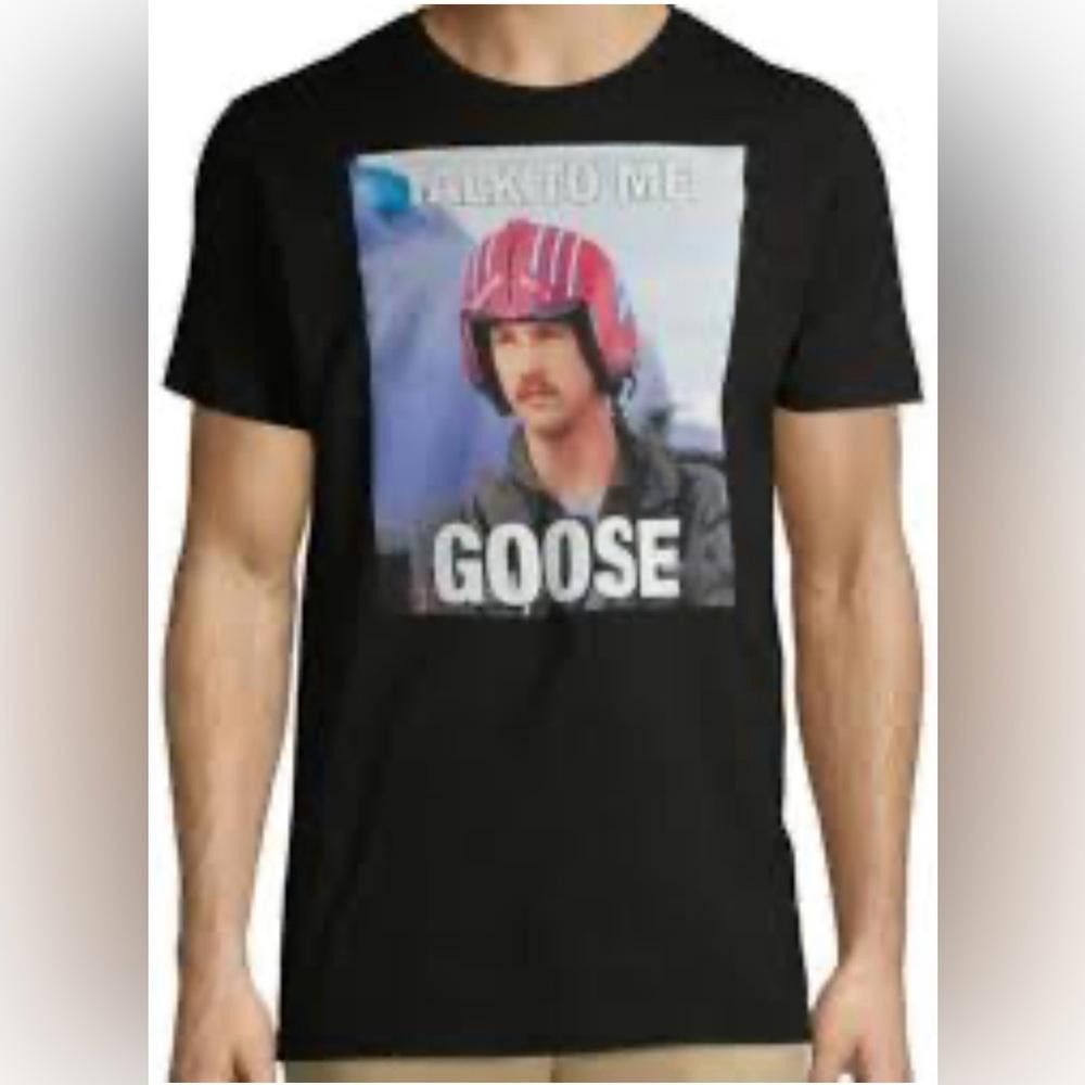 Designer Graphic Tees bundle of 7 or pick one from the bundle! Size US M / EU 48-50 / 2 - 3 Thumbnail