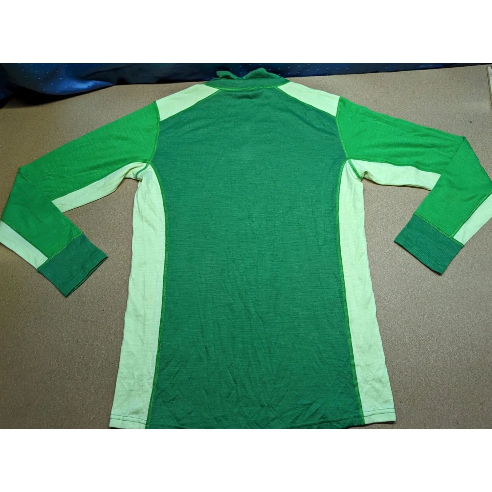 Layer 8 Wenaas Base Layer Shirt Mens XL Long Sleeve Green 1/4 Zip Workwear Kiwi Shirt Mens XL Green 1/4 Zip Wool Blend Base Layer Size US XL / EU 56 / 4 - 2 Thumbnail