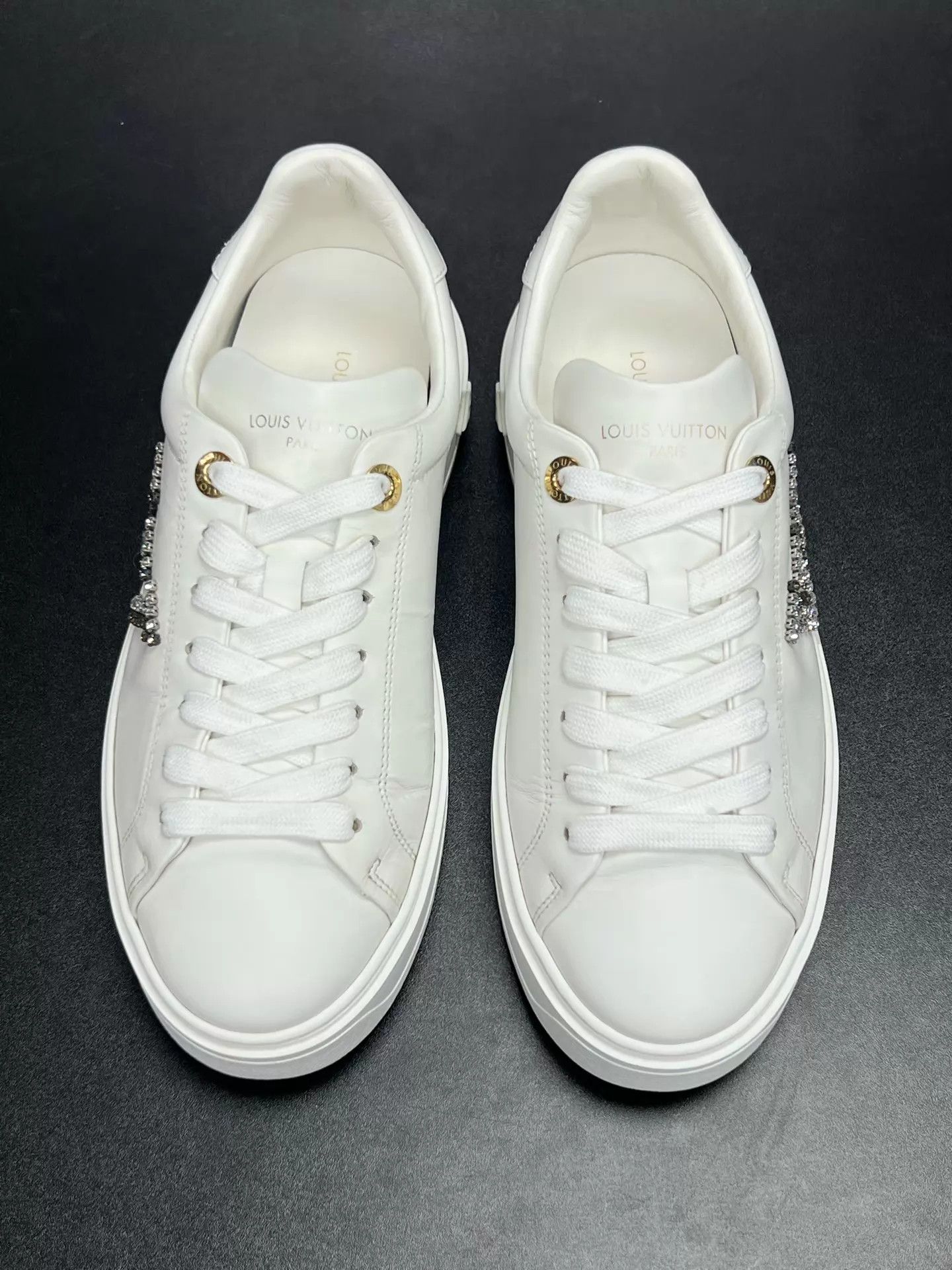 Louis Vuitton LV TIME OUT Logo White 37 Sneaker Size US 6.5 / IT 36.5 - 3 Thumbnail