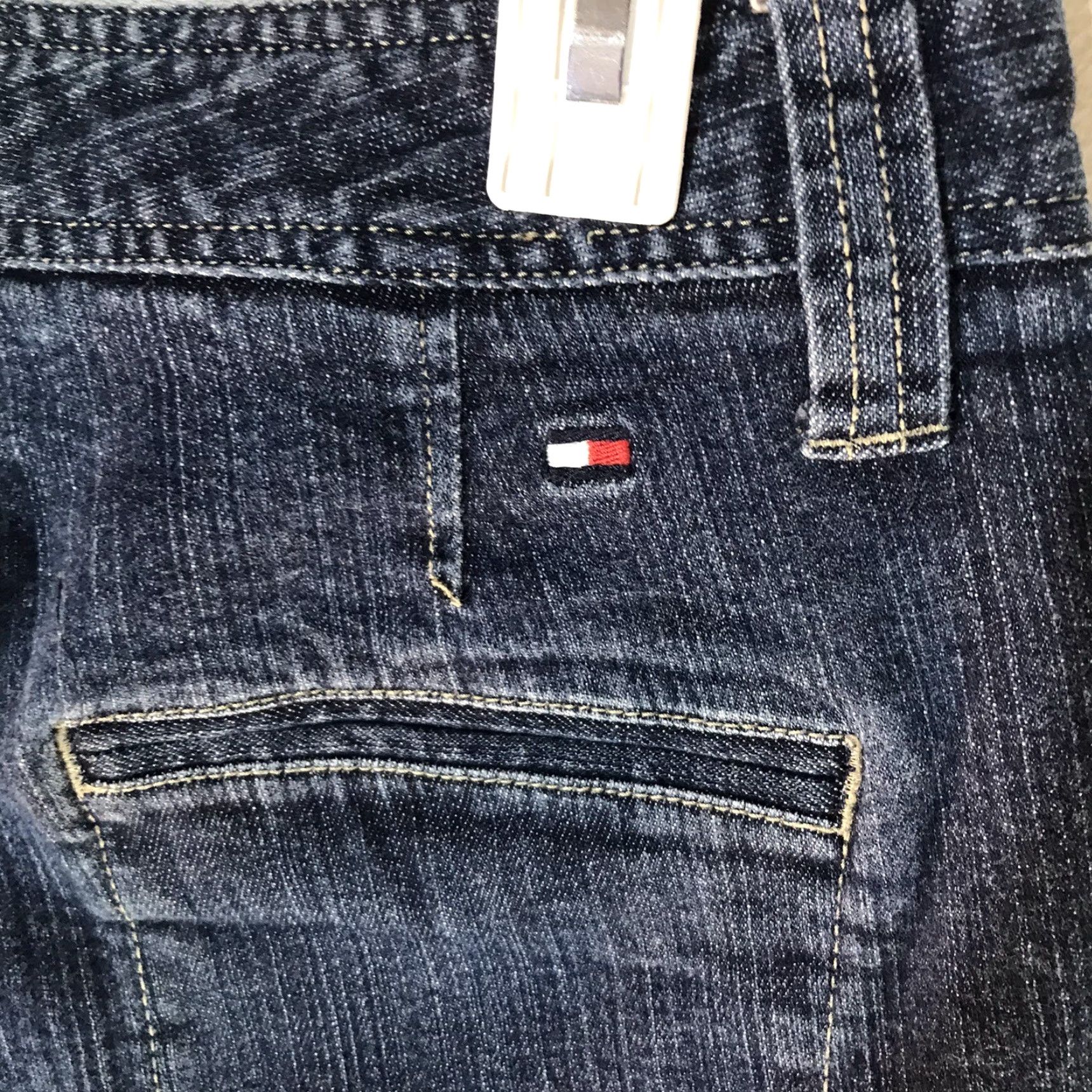 Tommy Hilfiger Tommy Hilfiger Dark Wash Stretch Straight Fit Jeans Womens Size 8 Blue Size 30" / US 8 / IT 44 - 2 Thumbnail
