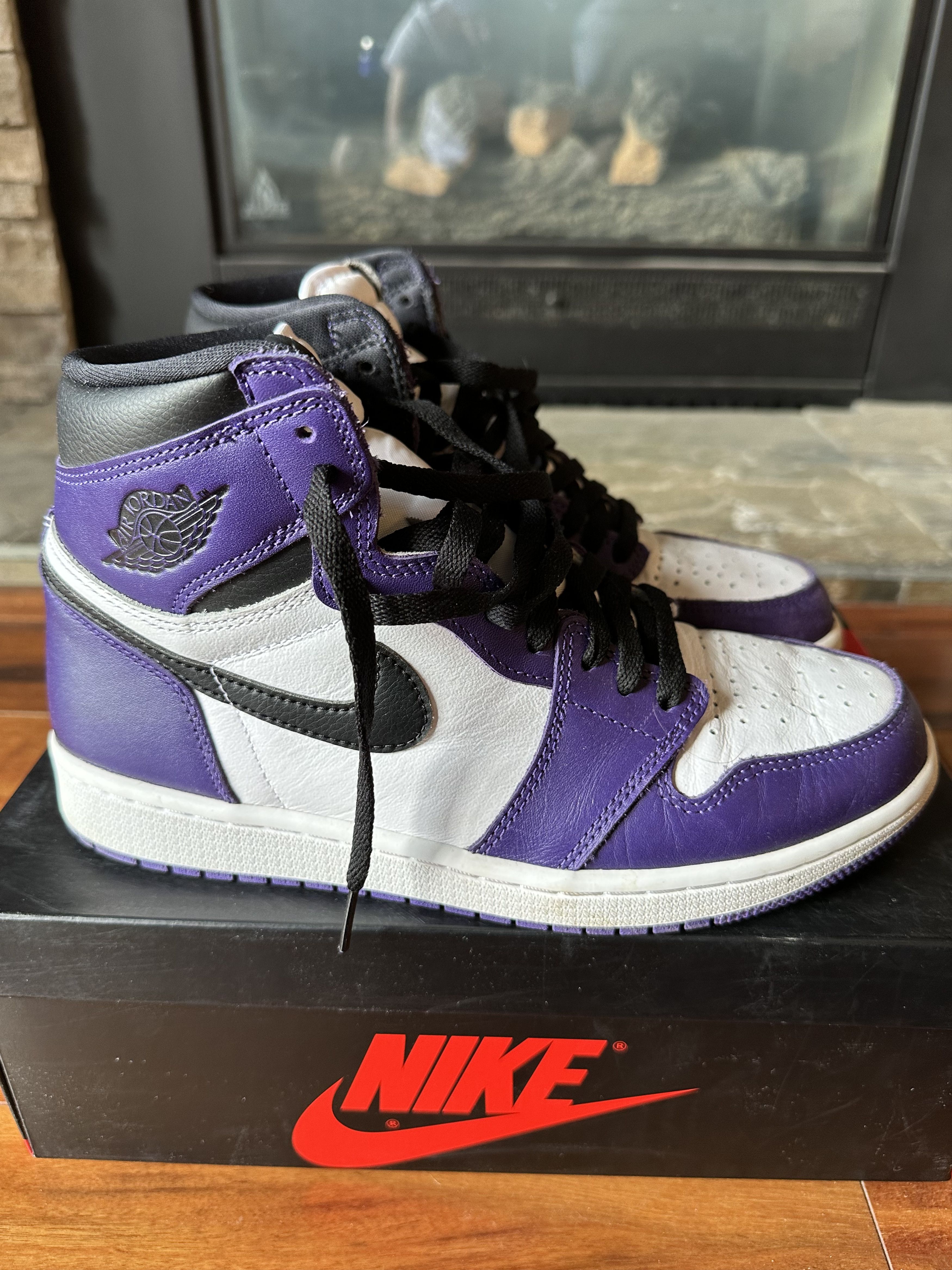 Jordan Brand Nike Air Jordan 1 High Court Purple Size US 8.5 / EU 41-42 - 1 Thumbnail