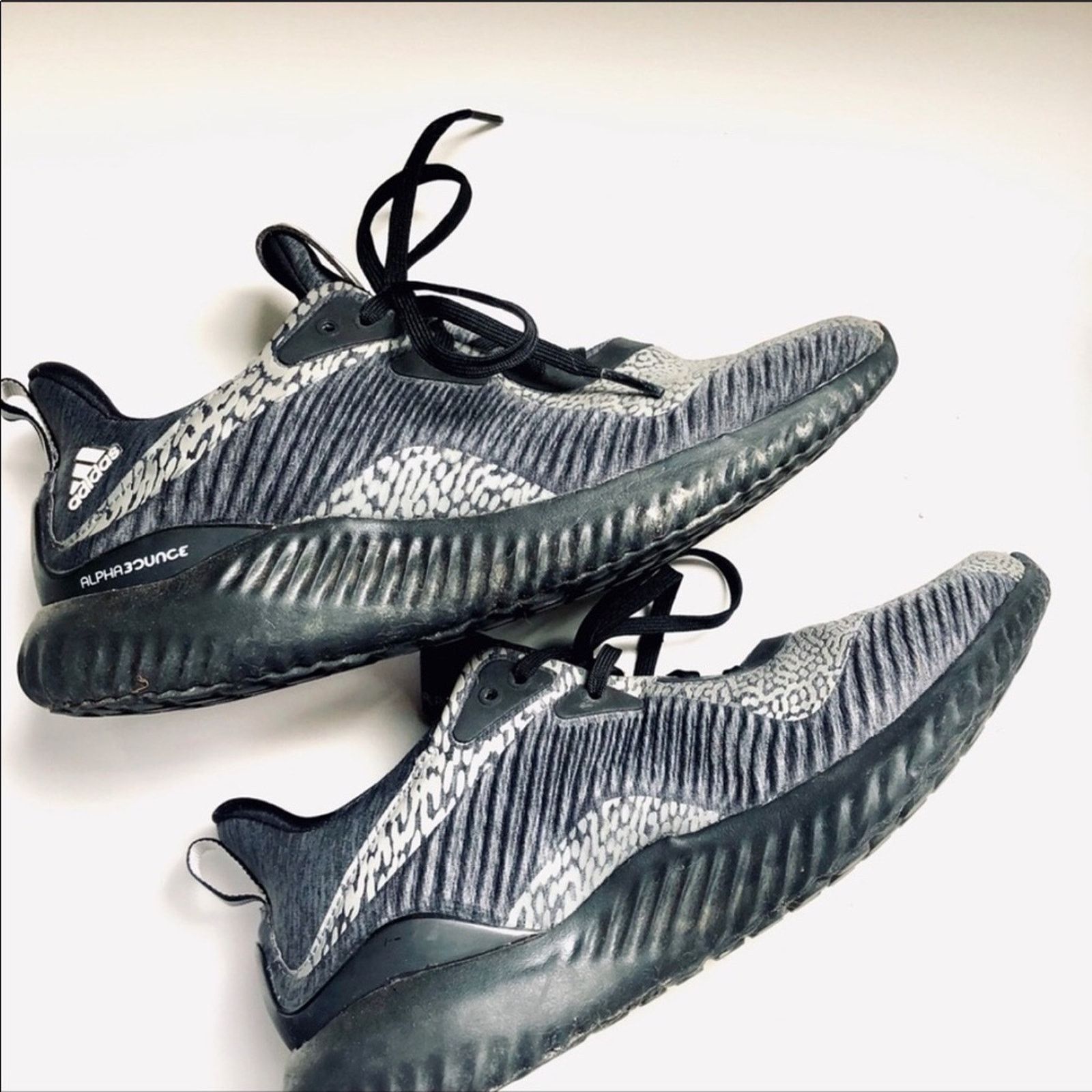 Adidas ADIDAS Alphabounce Grey Black Printed Running Sneakers Shoes Size US 9.5 / IT 39.5 - 5 Thumbnail