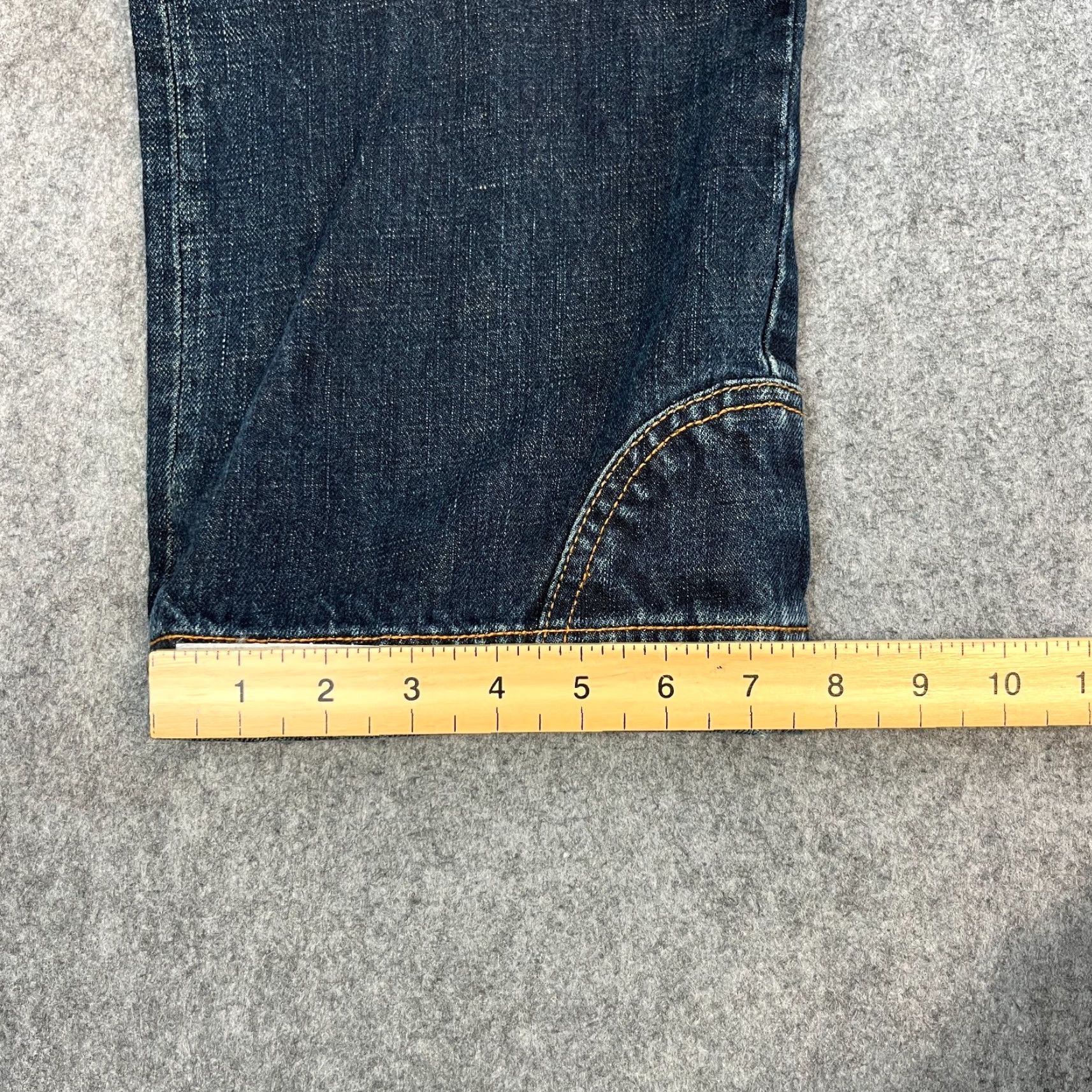 Armani Exchange Armani Exchange Jeans Regular Straight 31 Dark Wash Blue Vintage Y2K Mens Size 31 Jeans Regular Denim 5-Pocket Blue Mens Size US 31 - 3 Thumbnail