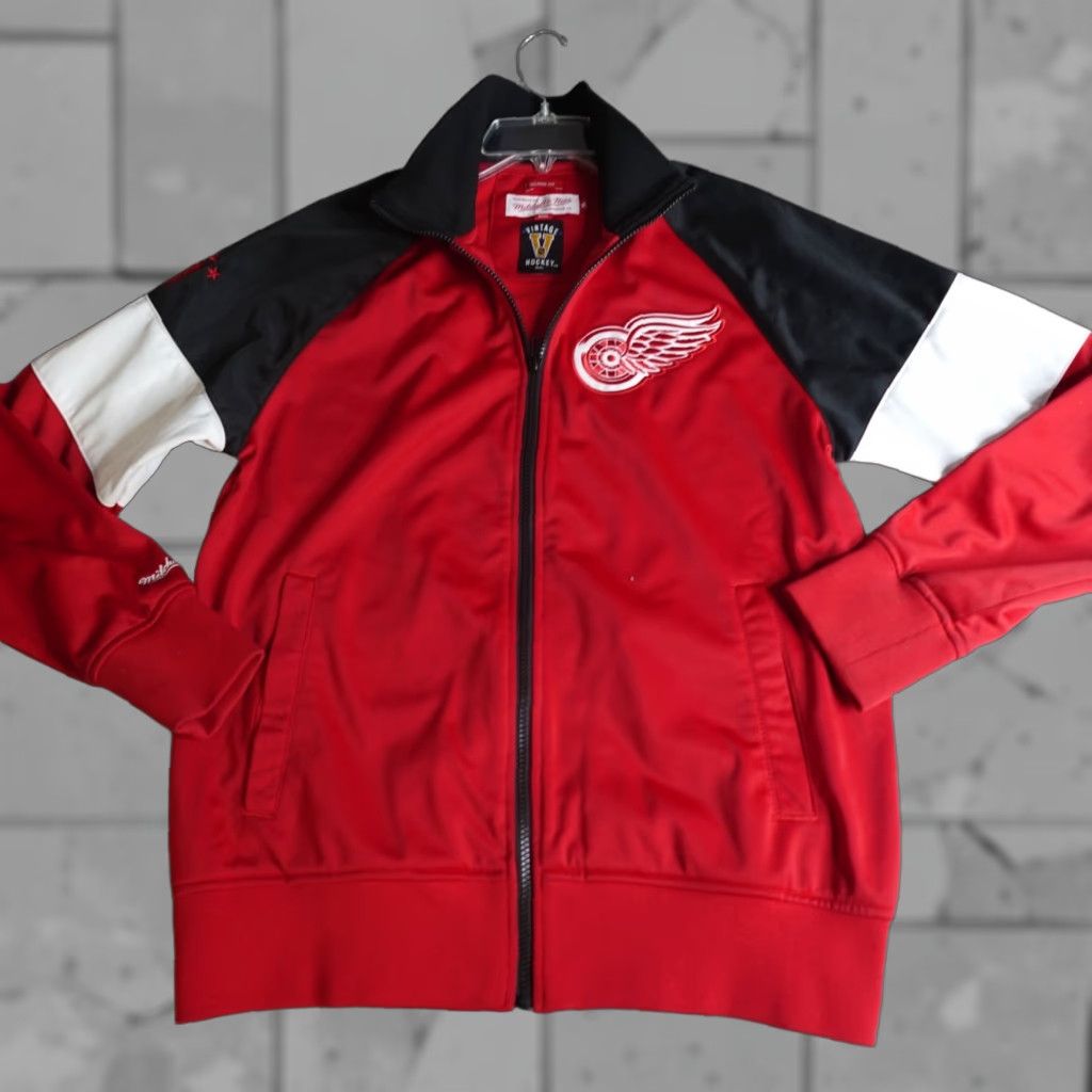 Mitchell & Ness Mitchell & Ness Red Wings Jacket Medium Detroit Tailored Warm Up Embroidered Size US M / EU 48-50 / 2 - 1 Thumbnail