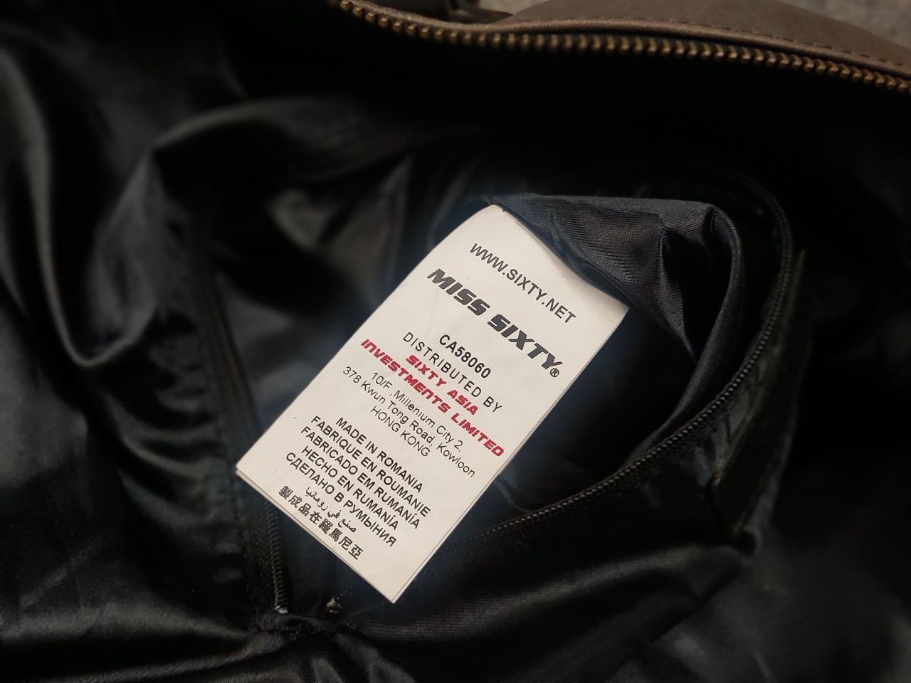 Miss Sixty Miss Sixty Vintage Y2K Dark Leather Oversized Zip Handbag Size ONE SIZE - 22 Thumbnail