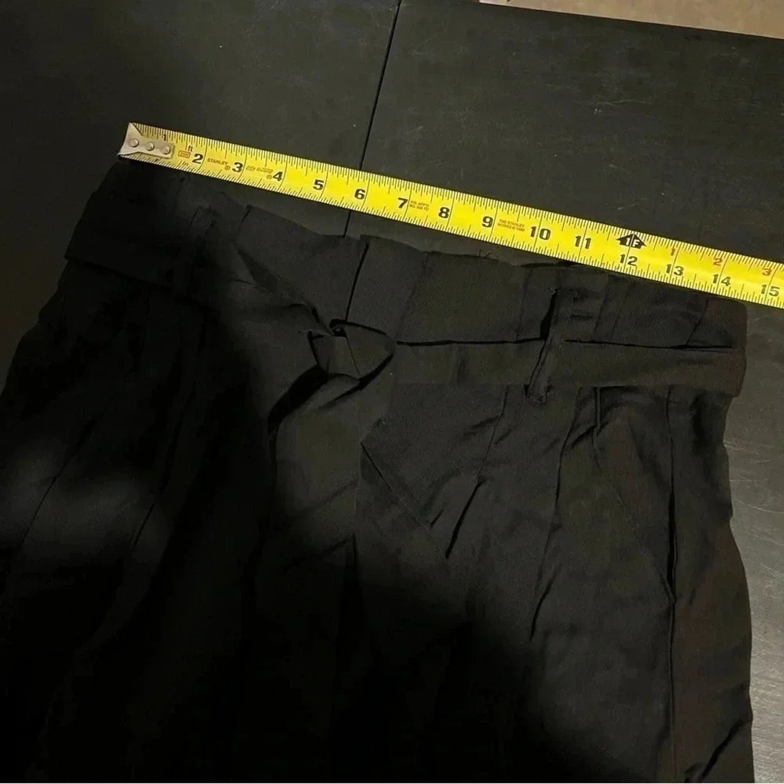 AQUA Aqua NWT High Waisted Paper Bag Pleated Shorts Belted sz S Size 27" / US 4 / IT 40 - 6 Thumbnail