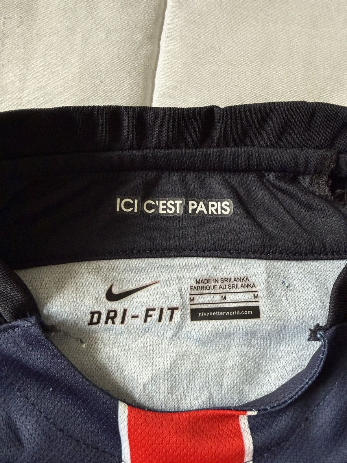 Nike ‘15 Nike Paris Saint-Germain Long Sleeve Home Jersey Size US M / EU 48-50 / 2 - 7 Thumbnail