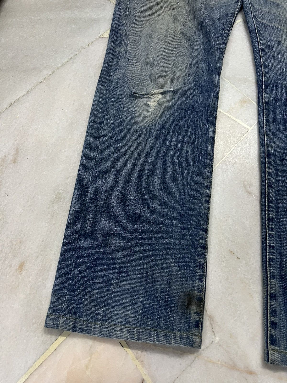 Japanese Brand × Uniqlo × Vintage Japanese Brand Uniqlo Vintage S002 Distressed Jean Size US 35 - 4 Thumbnail