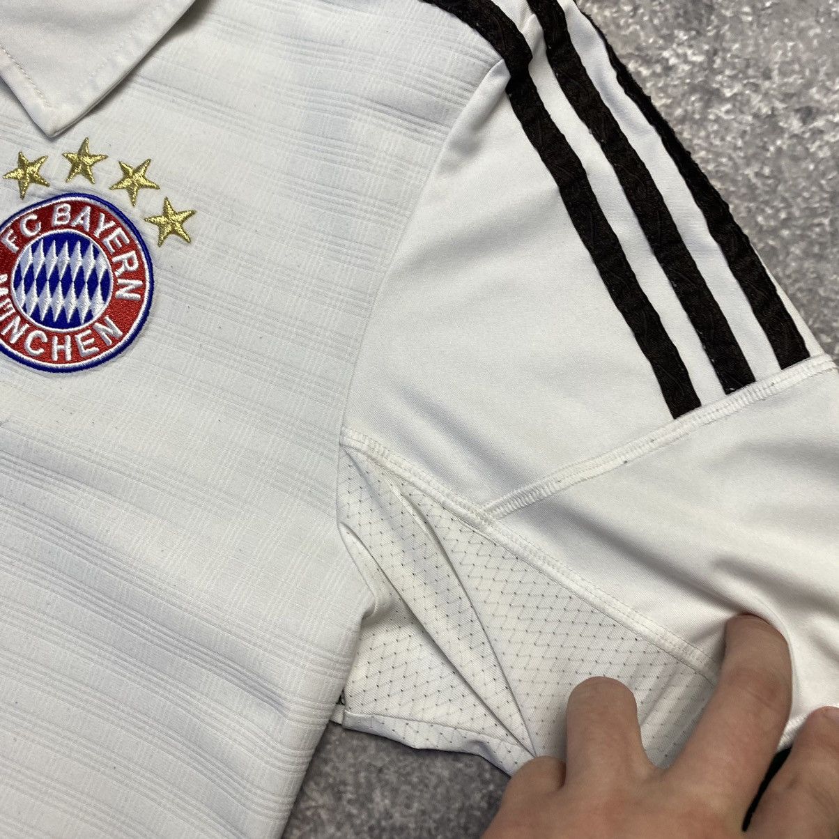 Vintage Vintage Adidas Fc Bayern Munchen 2013 soccer jersey Size US L / EU 52-54 / 3 - 7 Thumbnail
