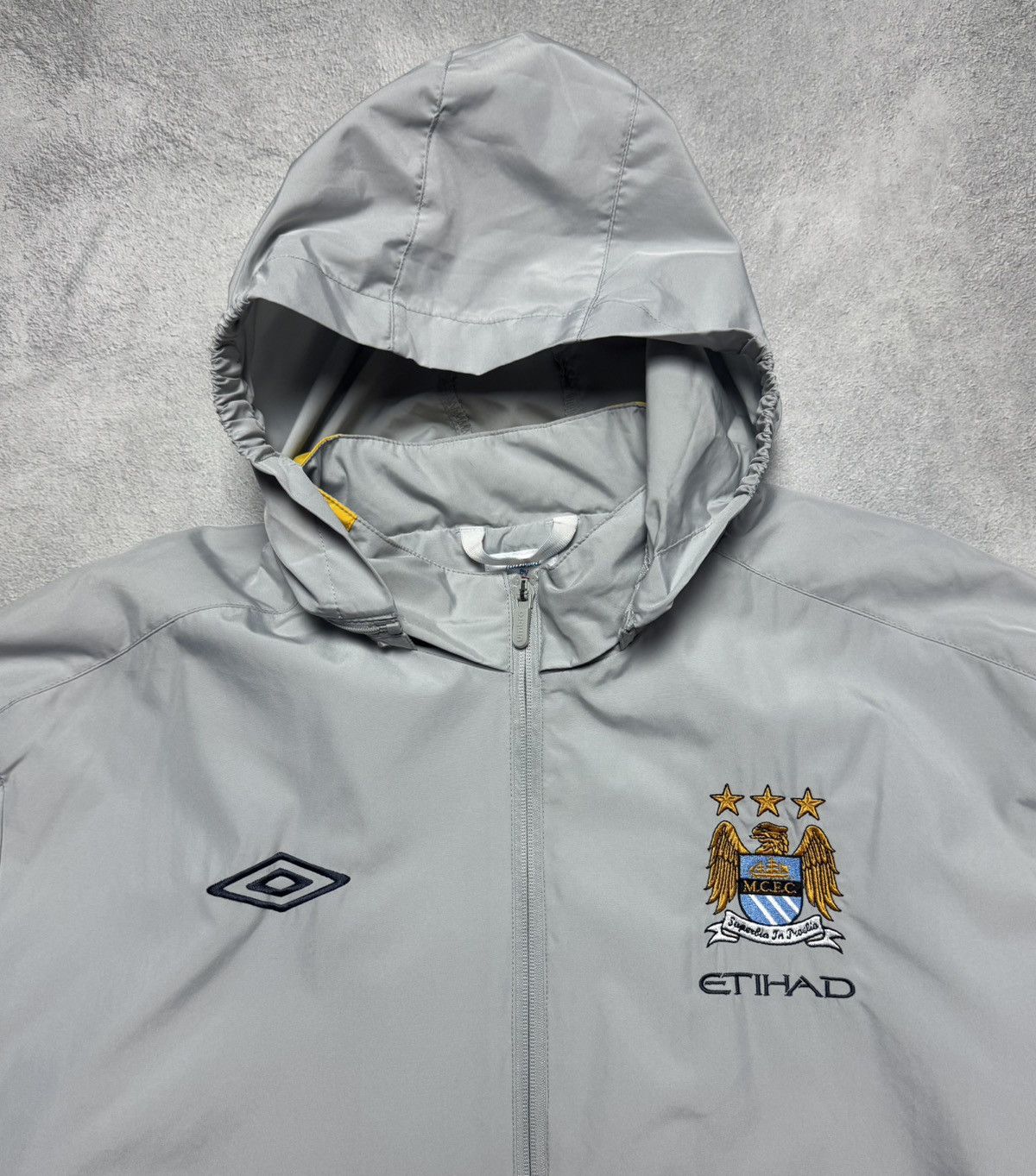 Umbro Manchester City 2010 2011 Football Soccer Track Jacket Umbro Size US XL / EU 56 / 4 - 7 Thumbnail