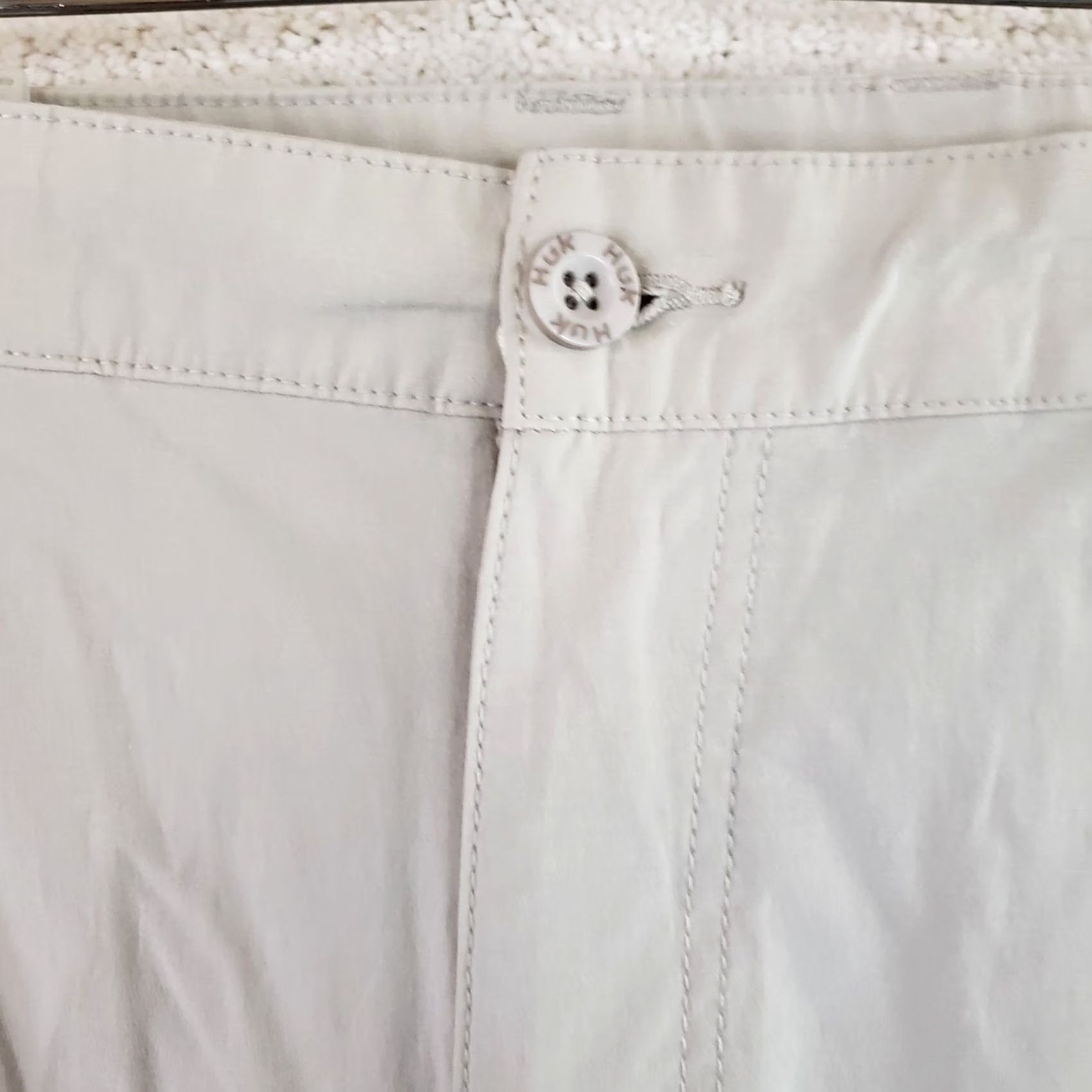 Vintage Huk Men’s XL Beige Next Level Performance Fishing Cargo Shorts Adjustable Waist Shirt? Size US 36 / EU 52 - 7 Thumbnail
