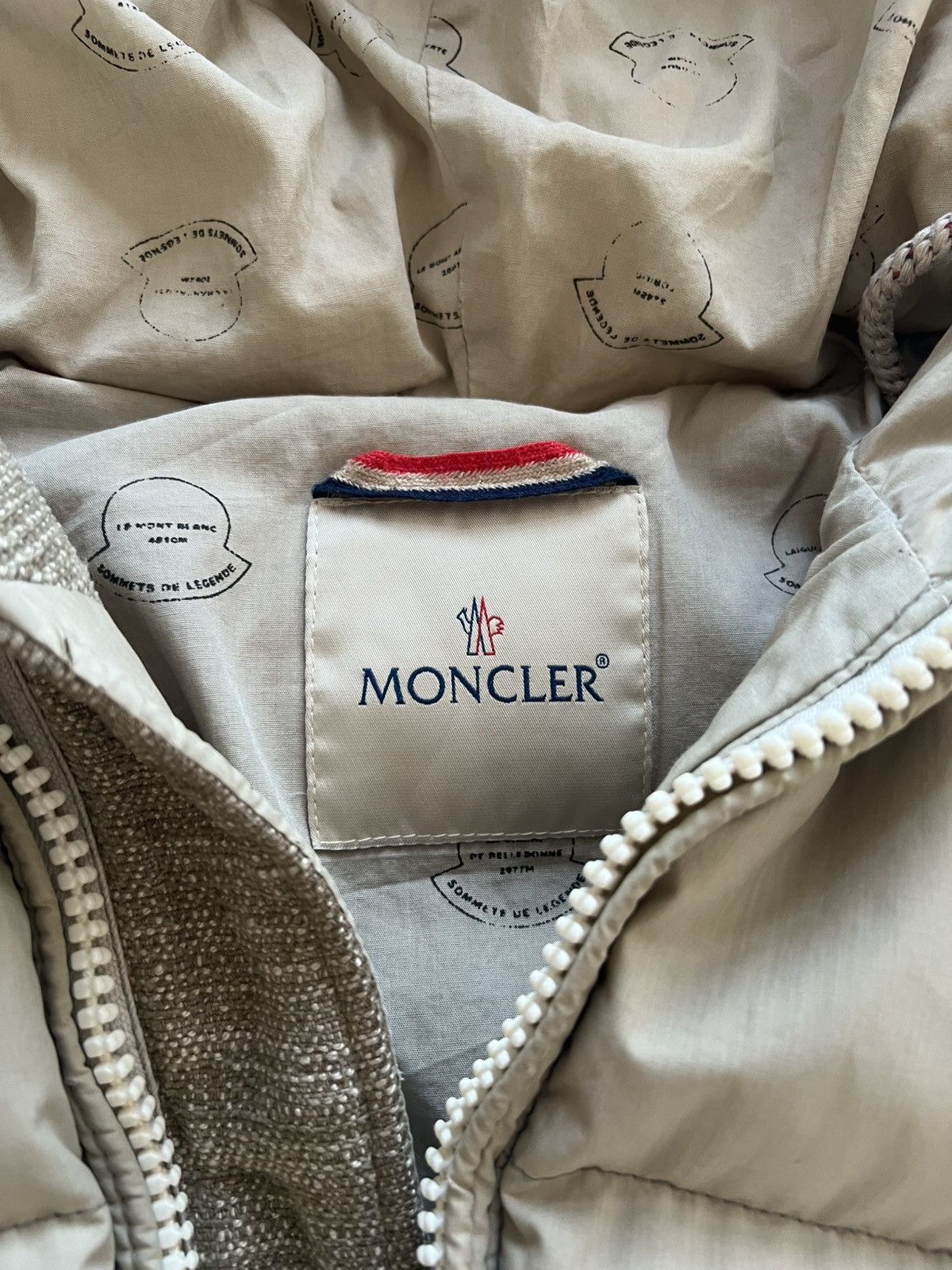 Moncler × Visvim *Grail* VISVIM x MONCLER AW11 FUR HOOD DOWN PUFFER JACKET Size US S / EU 44-46 / 1 - 7 Thumbnail