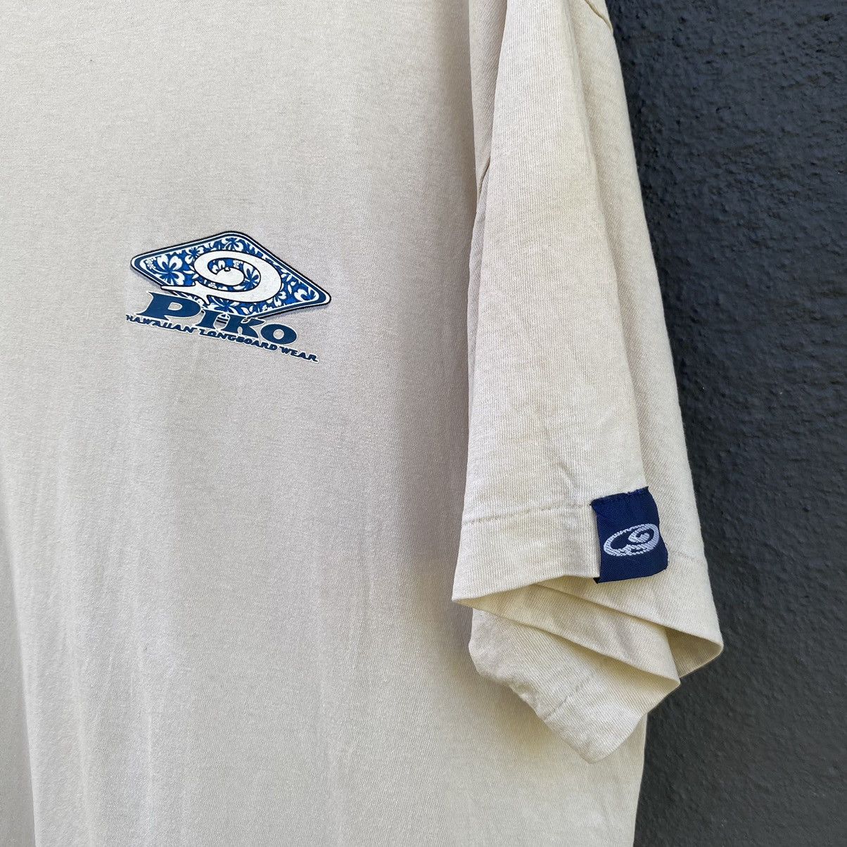 Vintage Vintage 90s Piko Hawaiian Longboard Wear T-shirt Size US L / EU 52-54 / 3 - 3 Thumbnail
