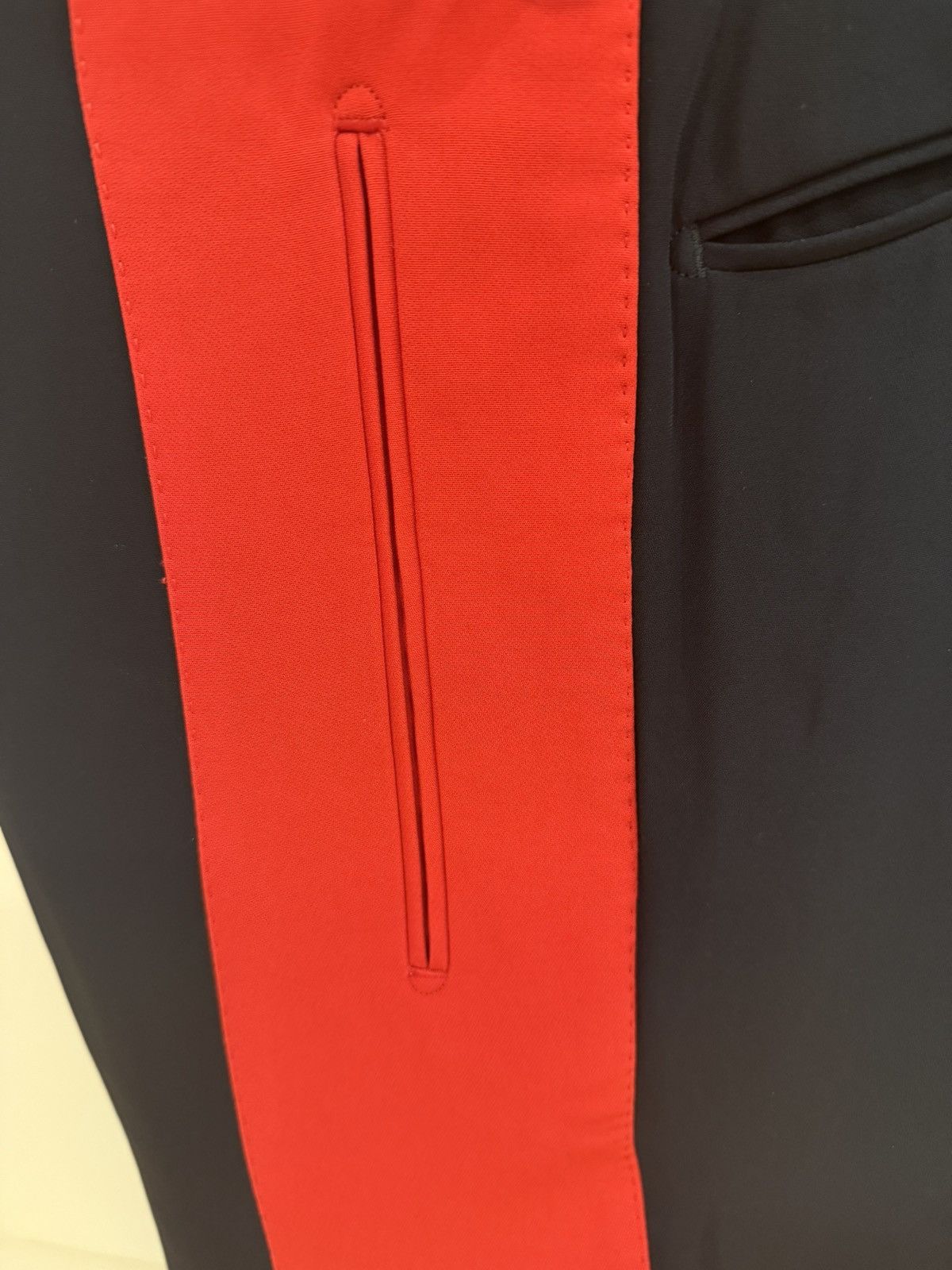 Alexander McQueen slim fit red stripe pants size46 Size US 30 / EU 46 - 2 Thumbnail