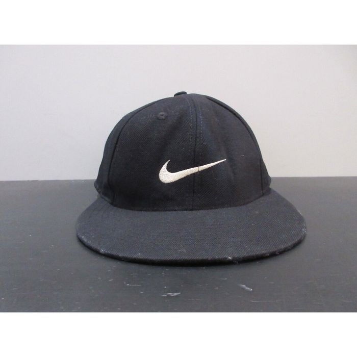 Nike VINTAGE Nike Hat Cap Fitted Mens 7 5/8 Black White Swoosh Athletic ...