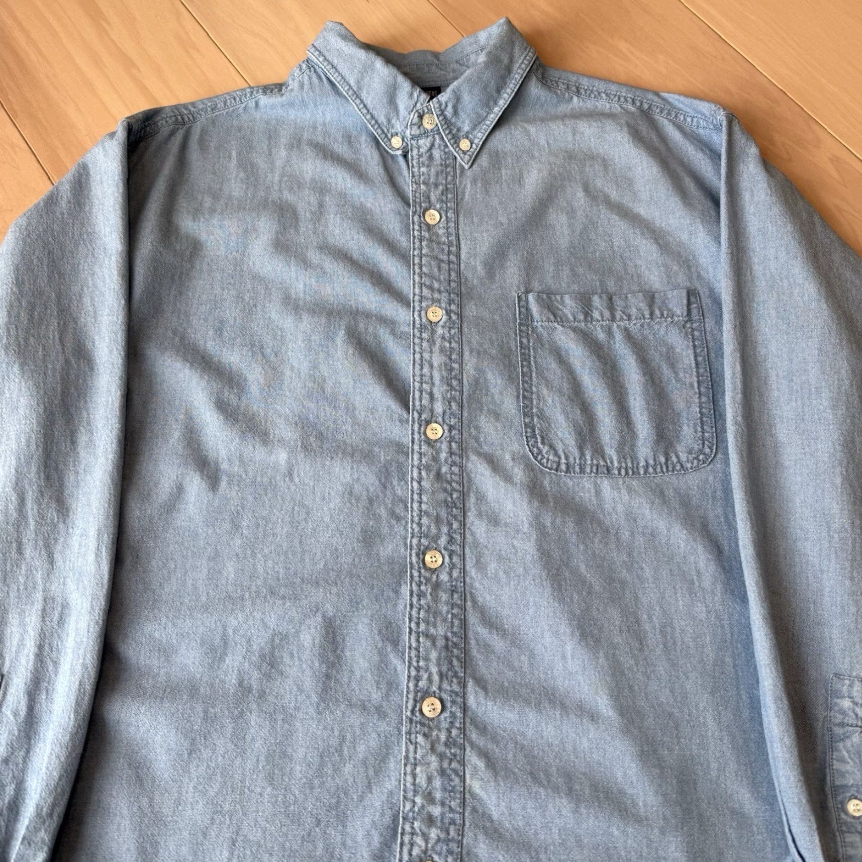 Vintage VINTAGE Looney Tunes Shirt M Blue Chambray Button Up 90s Warner Bros Cartoon Mens Medium Blue Chambray Button-Up Shirt Size US M / EU 48-50 / 2 - 3 Thumbnail