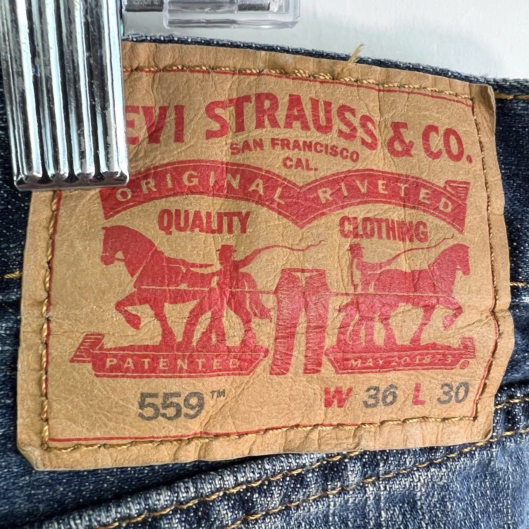 Levi's VINTAGE: No — Levi's 559 Relaxed Straight Jeans Mens 36 Regular 38x30 Blue Stretch Denim 5-Pocket USA 500 Series Mens Jeans Size US 36 / EU 52 - 7 Thumbnail