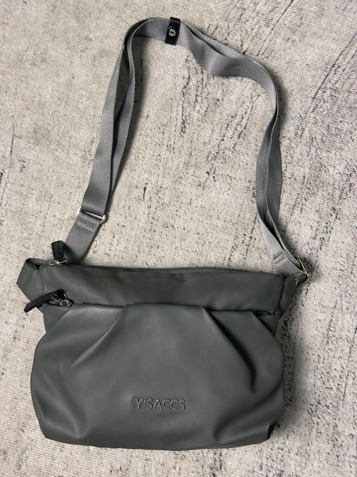 Yohji Yamamoto Y’saccs Multi-Compartment Shoulder Bag Size ONE SIZE - 2 Thumbnail