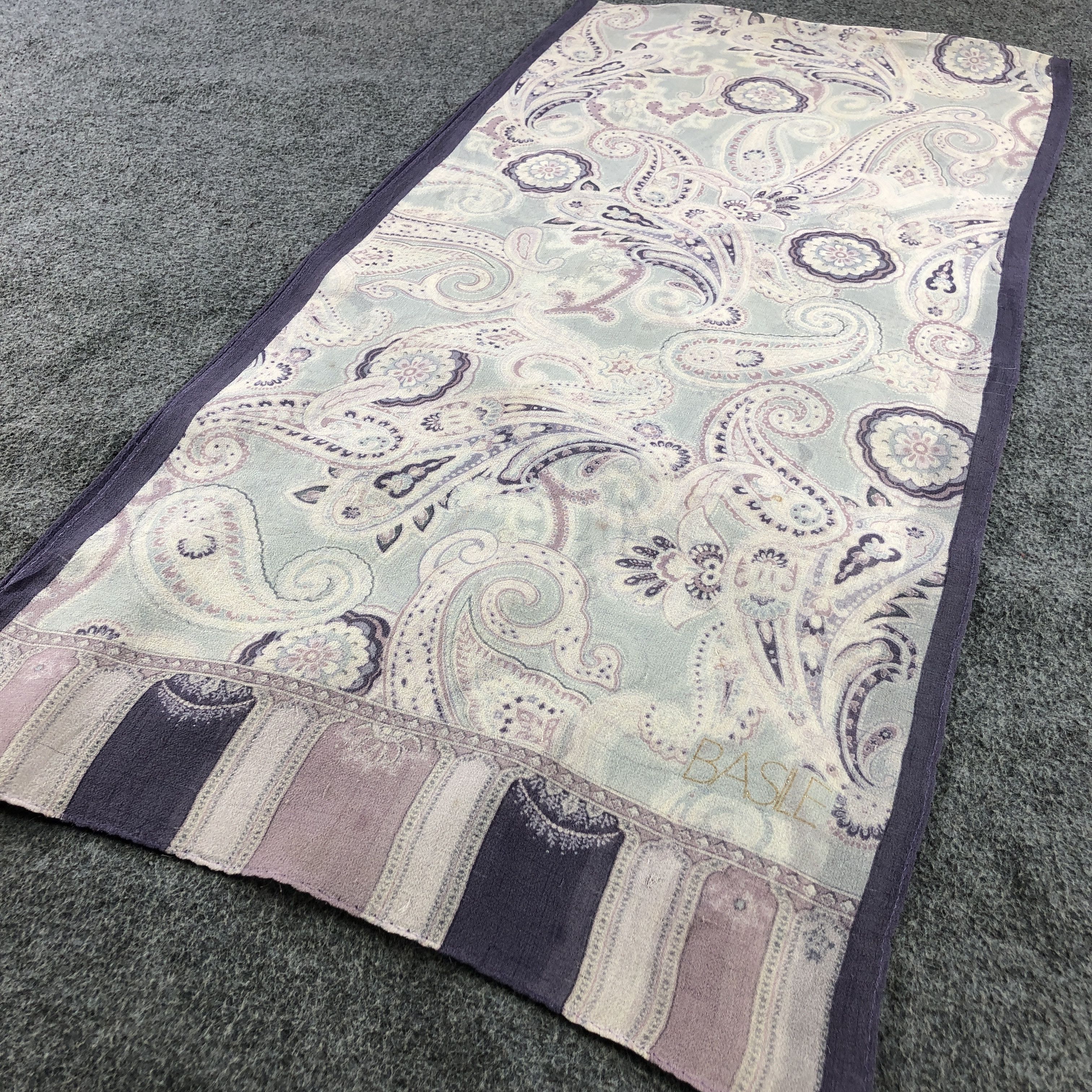 Vintage Basile Paisley Silk Stole Silk Scarf M1382 Size ONE SIZE - 3 Thumbnail