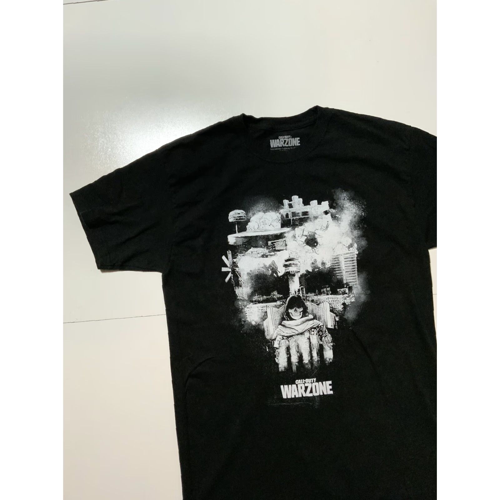 Vintage Call Of Duty Warzone Skull Video Game Official Burger Town Black T-Shirt M Size US M / EU 48-50 / 2 - 3 Thumbnail