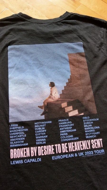 Band Tees Lewis Capaldi 2023 tour shirt Broken By Desire fan merch L Size US L / EU 52-54 / 3 - 1 Thumbnail