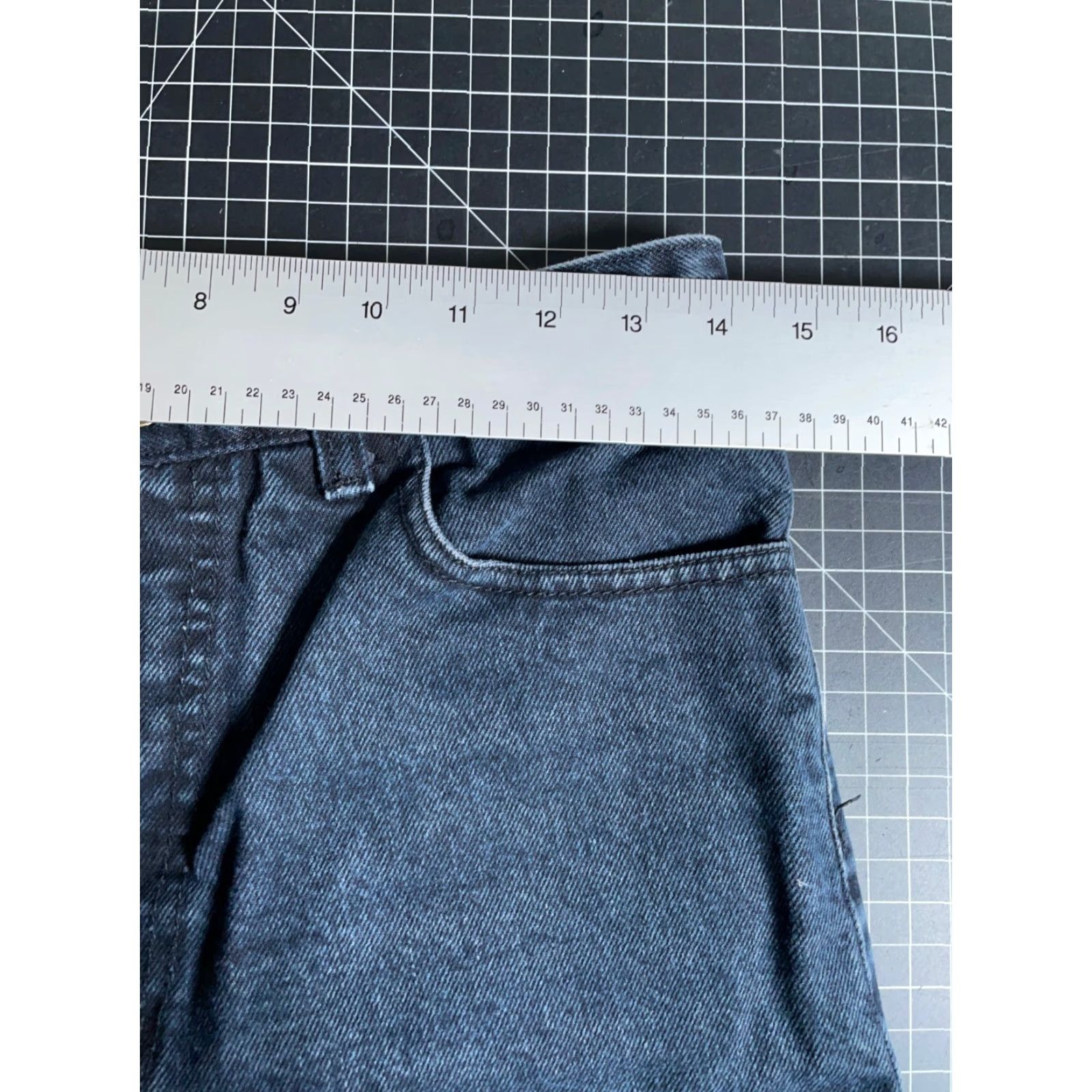 Guess VINTAGE Georges Marciano for Guess Jeans Women's 28 x 29 Dark Blue Tapered Jeans 90s Retro Hipster Size 28" / US 6 / IT 42 - 5 Thumbnail
