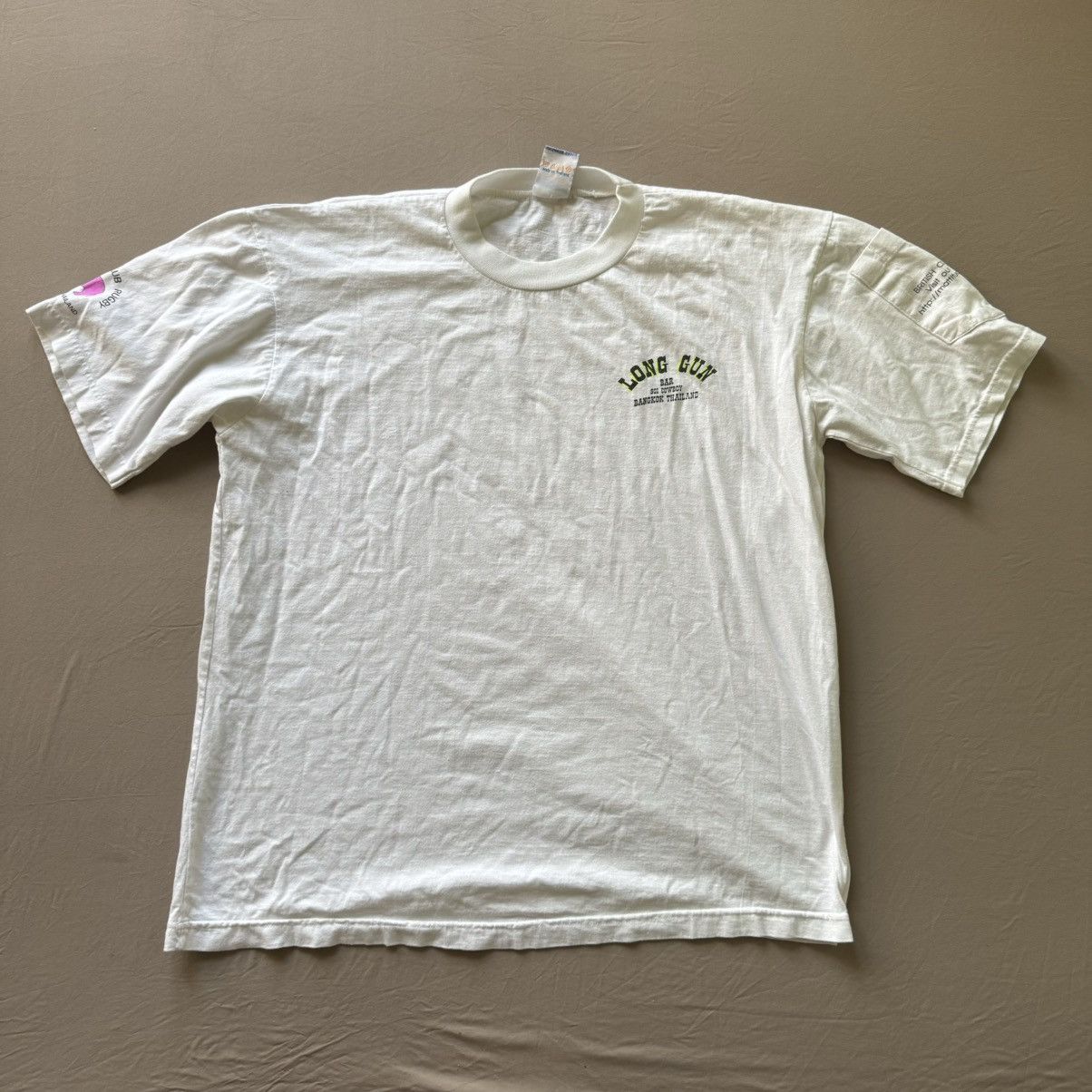 Vintage Vintage “Long Gun Bar” Thailand Graphic Tee Size US L / EU 52-54 / 3 - 1 Thumbnail