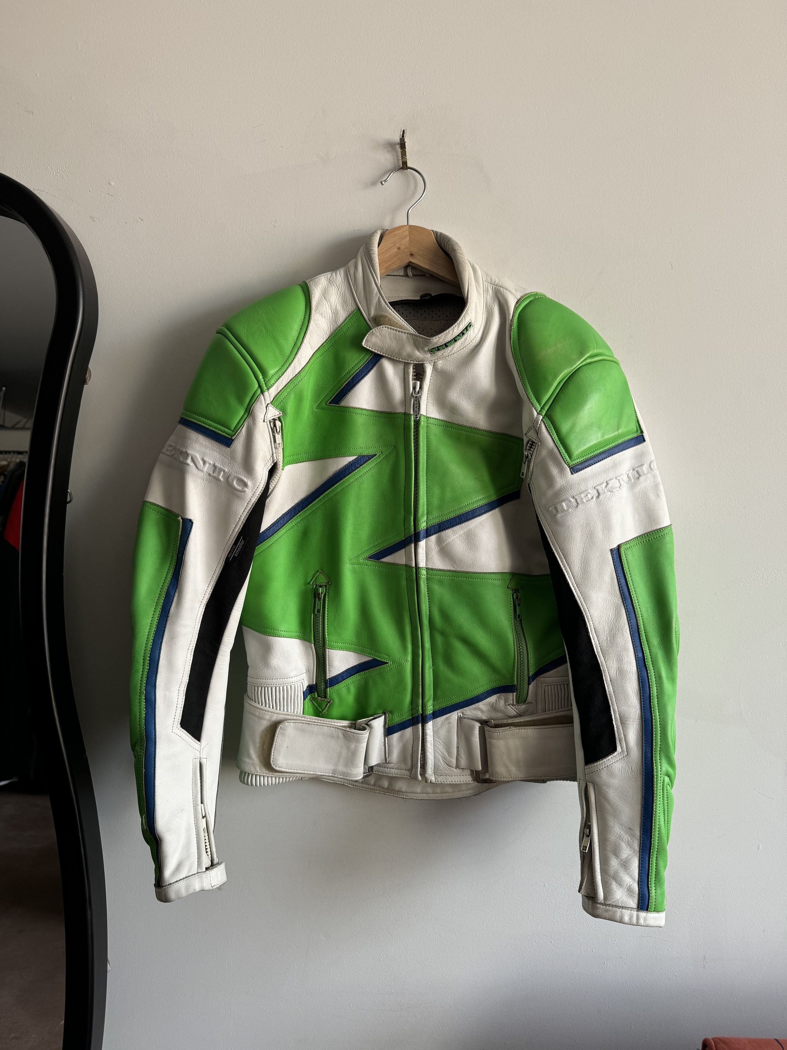 90/00s Teknic Leather Biker Motor Jacker Size 42