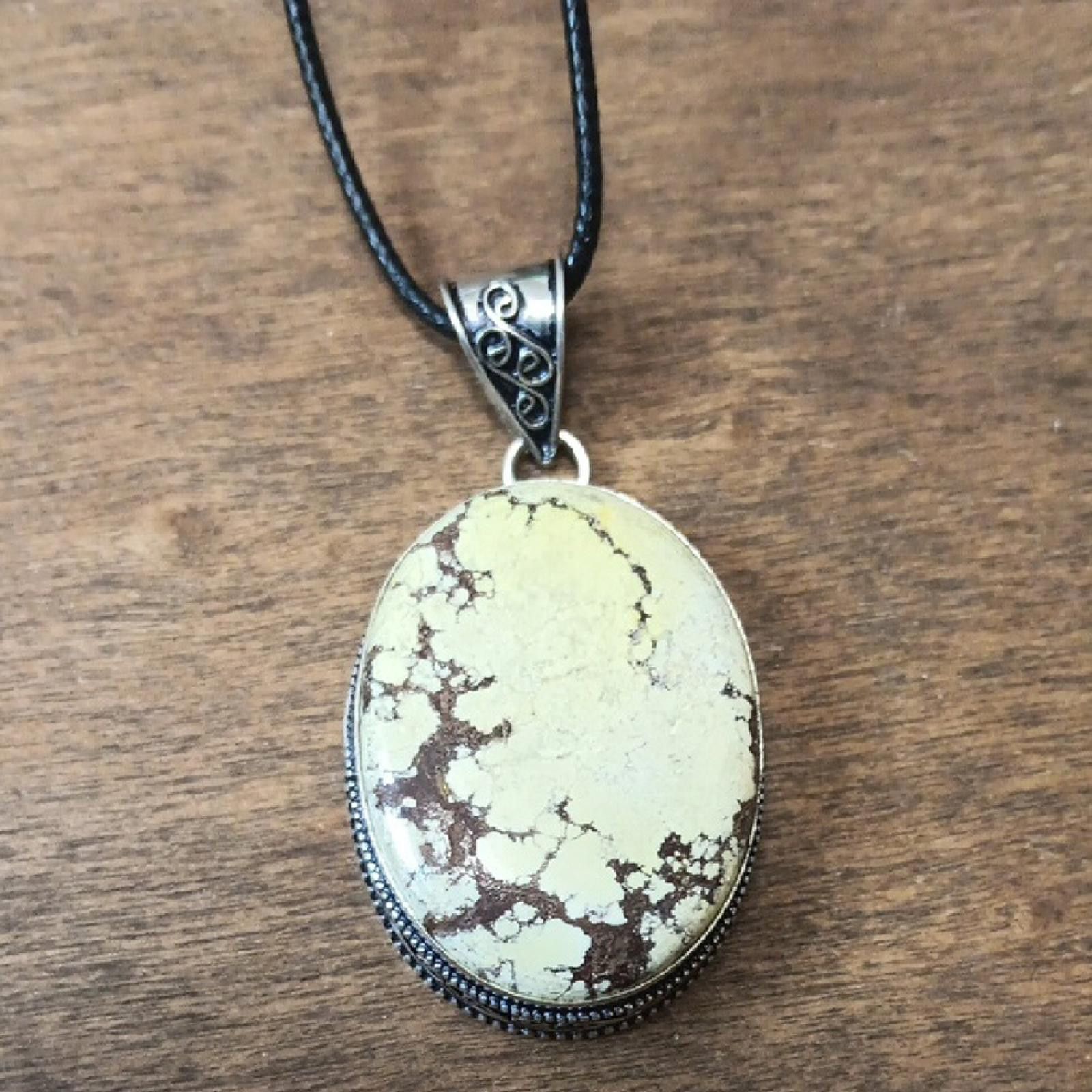 Designer Elegant Yellow Wild Horse Turquoise Pendant Necklace Size ONE SIZE - 1 Thumbnail