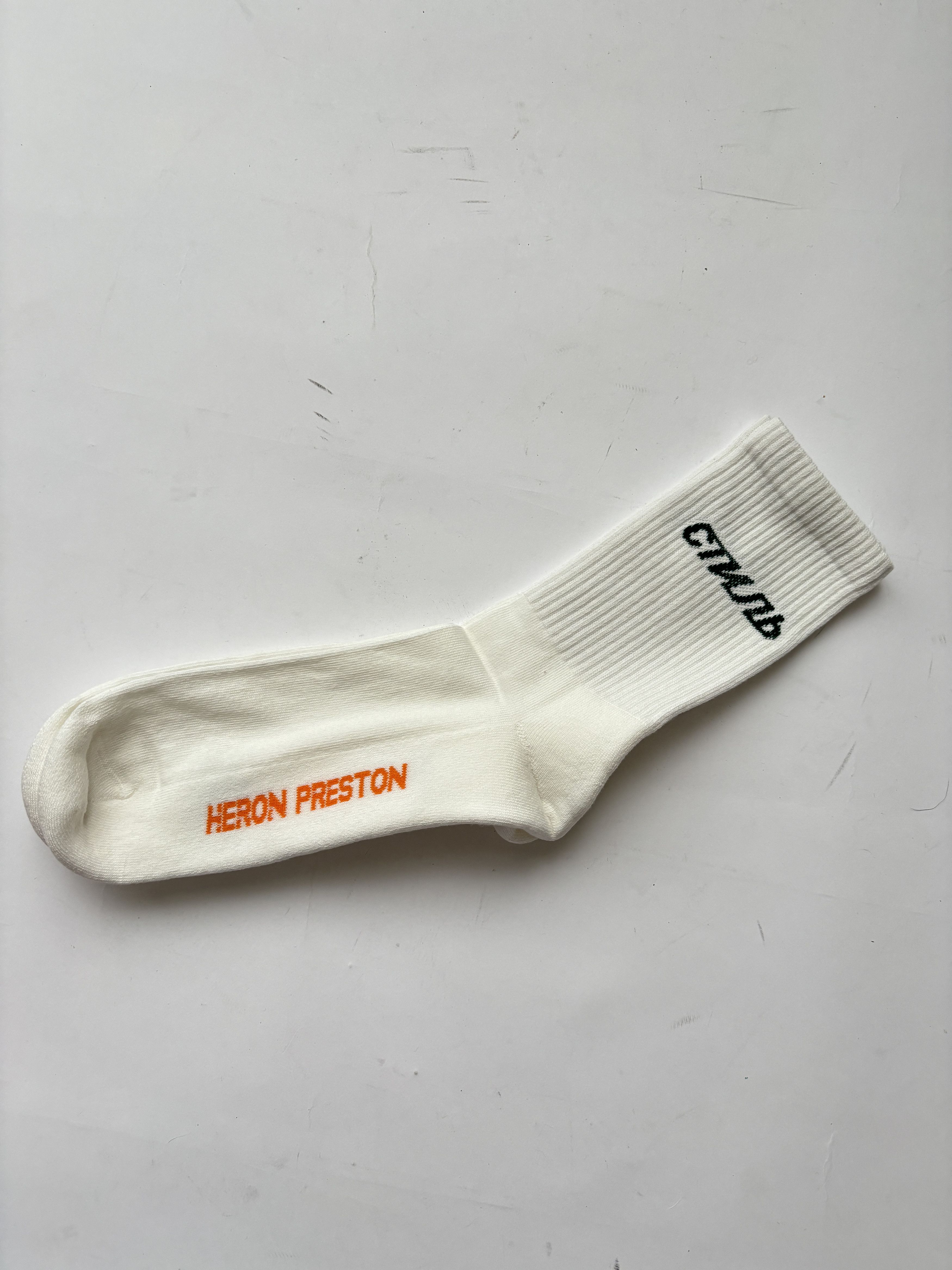 Heron Preston ⚡️QUICK SALE⚡️Heron Preston CTNMB White Logo Socks Size ONE SIZE - 4 Thumbnail