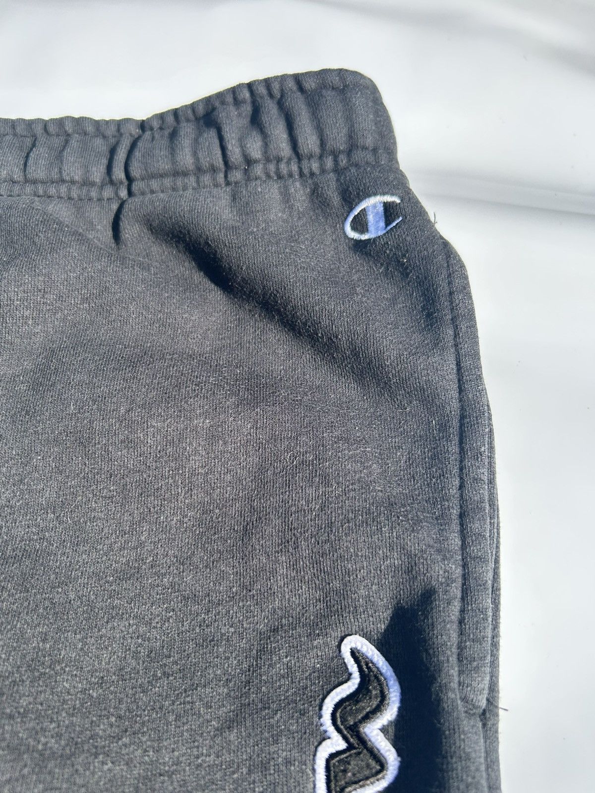 Champion Vintage Champion Sweatpants Joggers Embroidery Size L Women Size 34" / US 12 / IT 48 - 8 Thumbnail