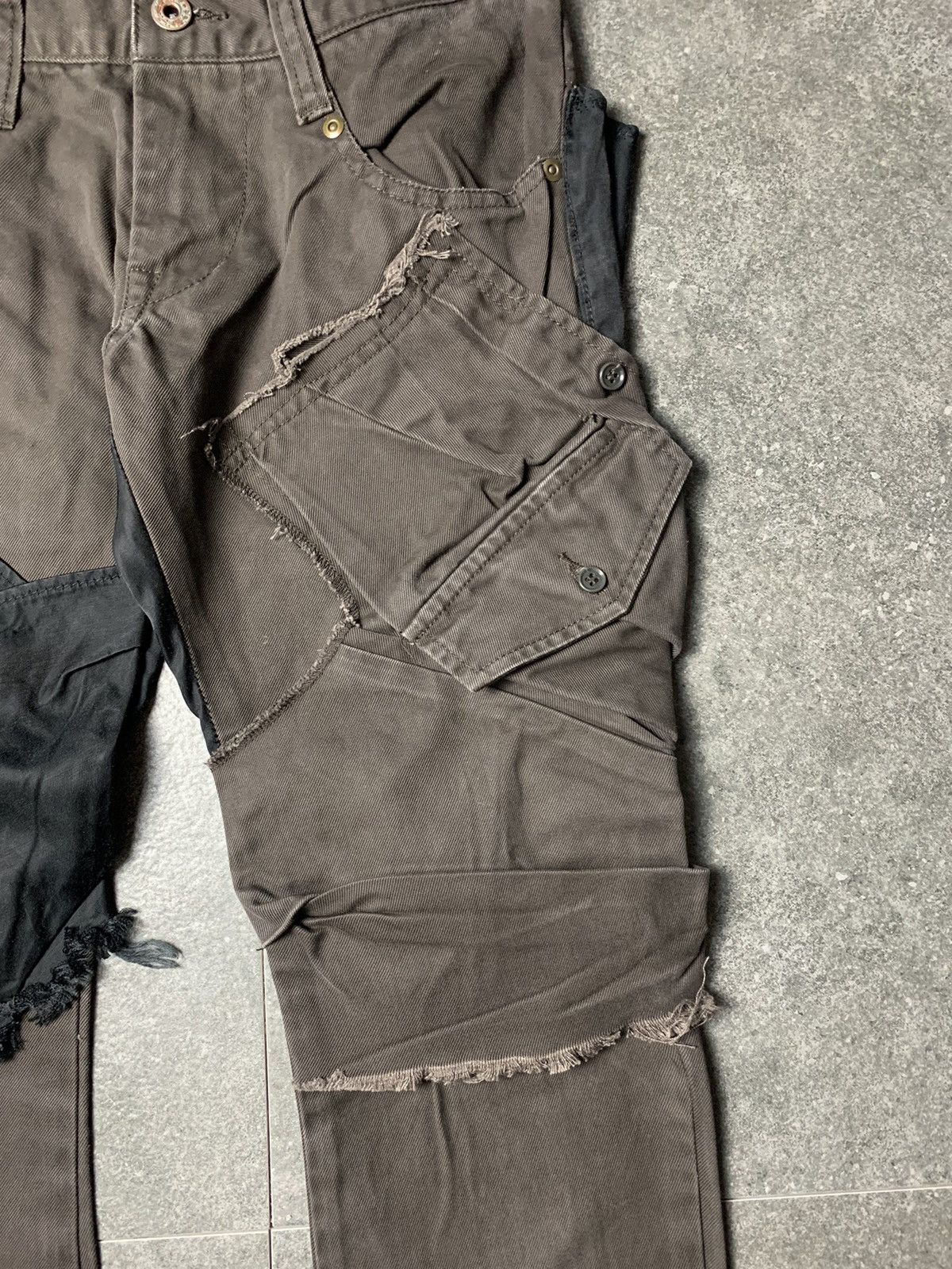 Japanese Brand 2000s Shance ‘Saffa’ Cut and Sew Hybrid Cargo Pants vkei Size US 27 - 5 Thumbnail