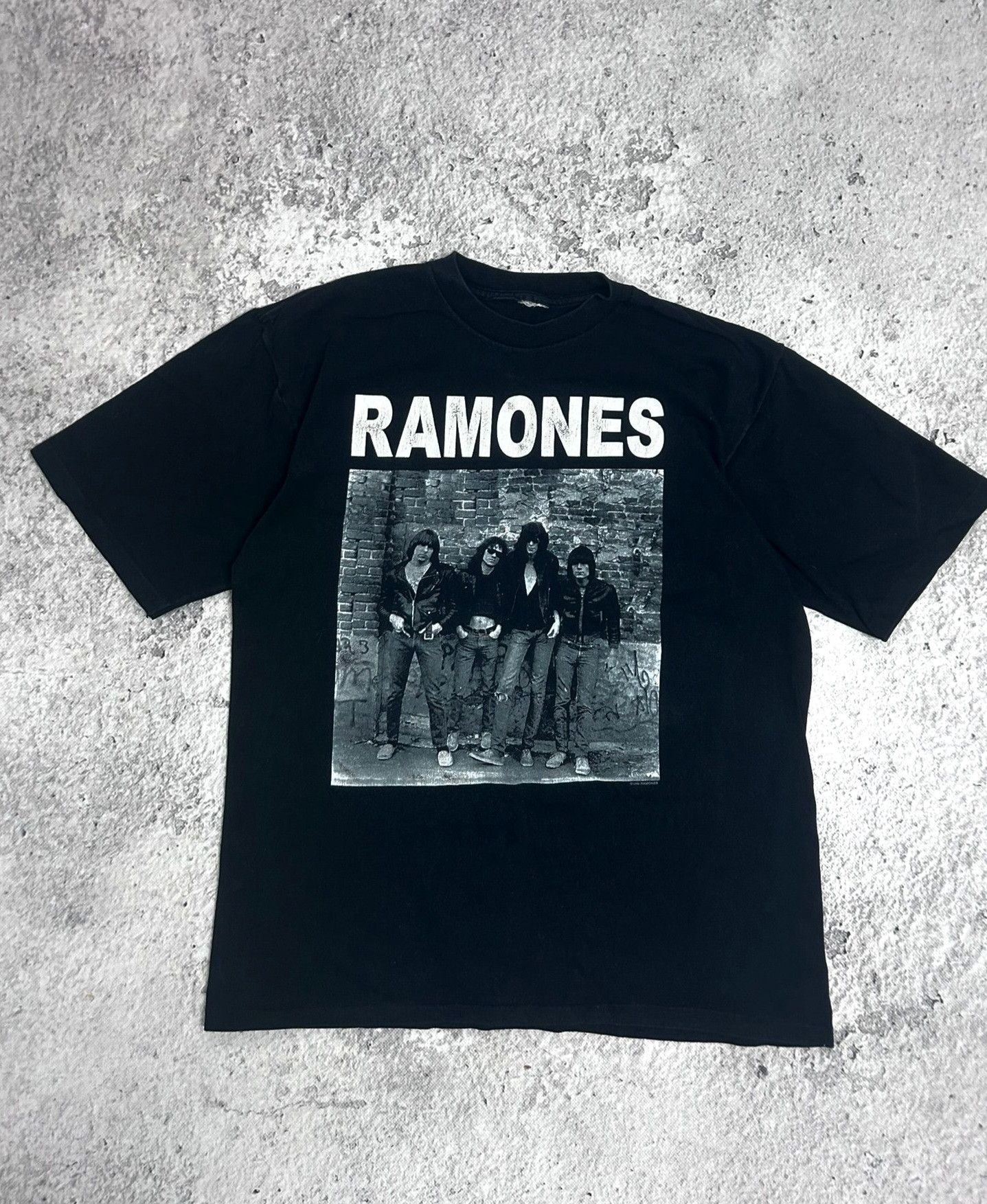 Vintage Vintage Ramones 1999 Tshirt Size US M / EU 48-50 / 2 - 1 Thumbnail