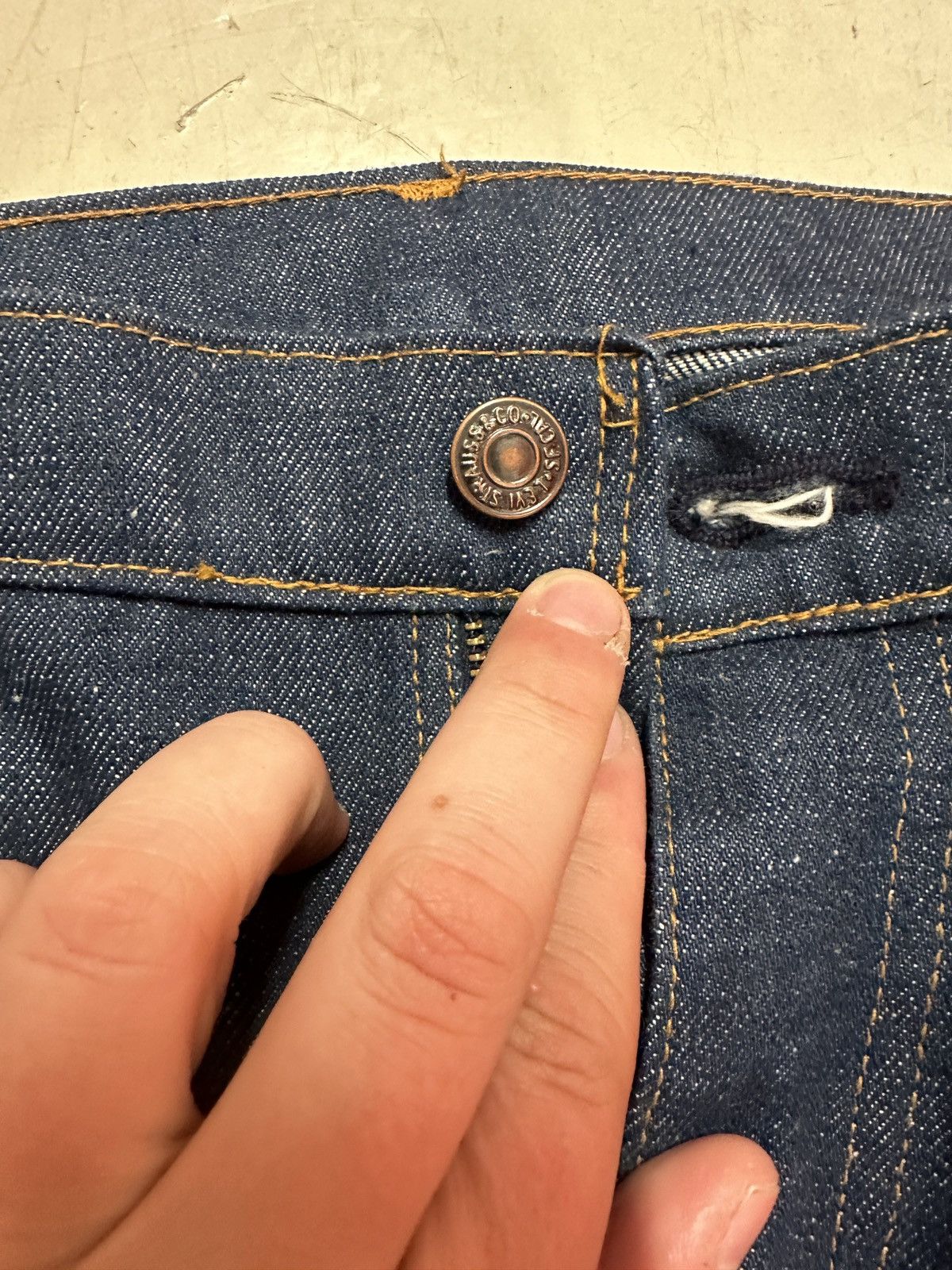 Levi's Vintage Levis 622 Bell Bottoms Size US 34 / EU 50 - 6 Thumbnail