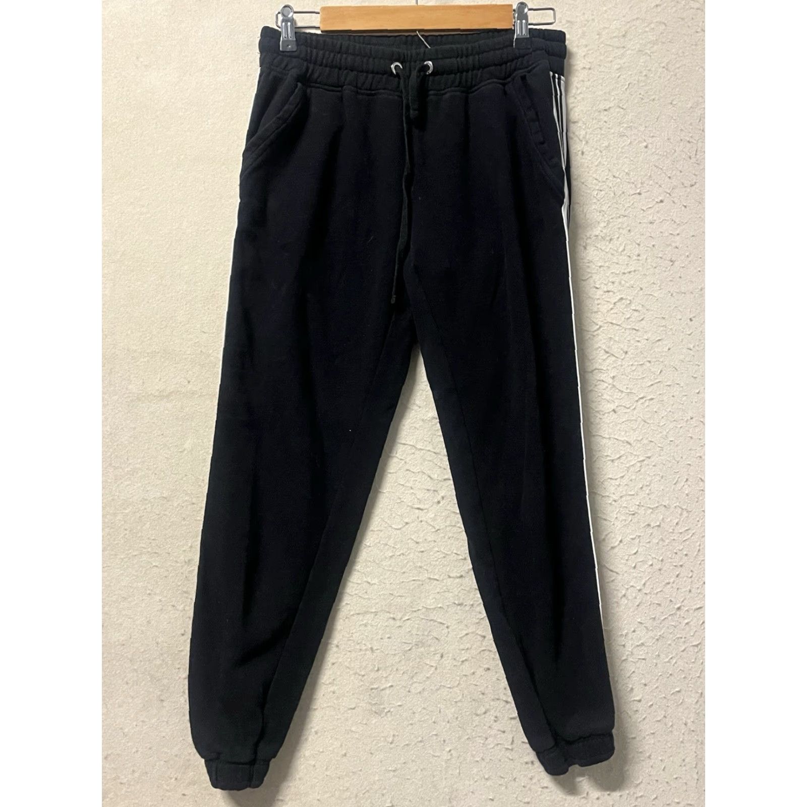Cotton On Cotton On Sweatpants Men’s Black White Striped Size M Casual Travel Pants Unisex Adults Regular Inseam 27 in Cotton On Size US 31 - 2 Thumbnail
