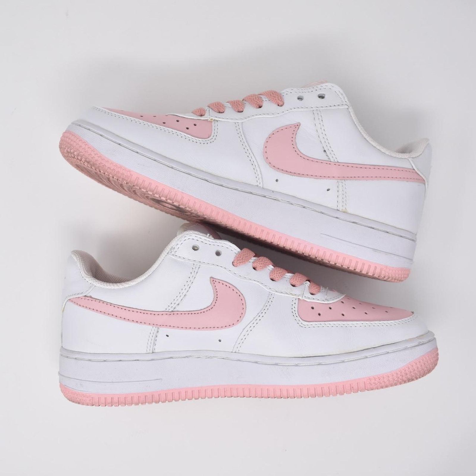 Nike 2004 Nike Air Force 1 Low “Carnation Pink” Size US 7 / IT 37 - 4 Thumbnail