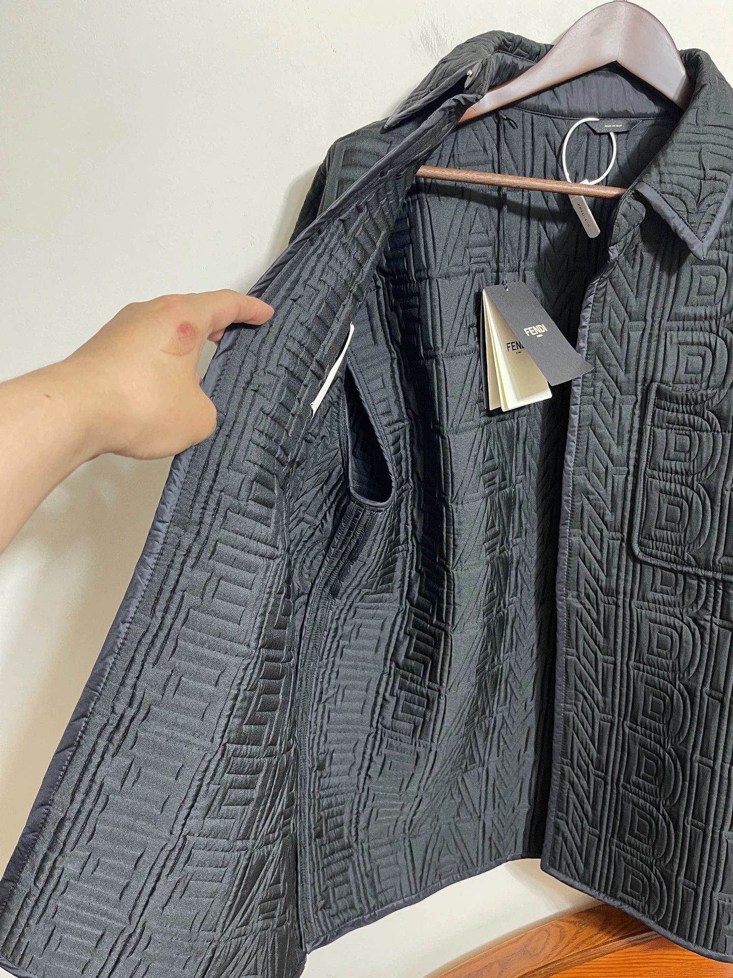Fendi Fendi 3D Embossed Logo Oversize Jacket Size 52 Size US L / EU 52-54 / 3 - 5 Thumbnail
