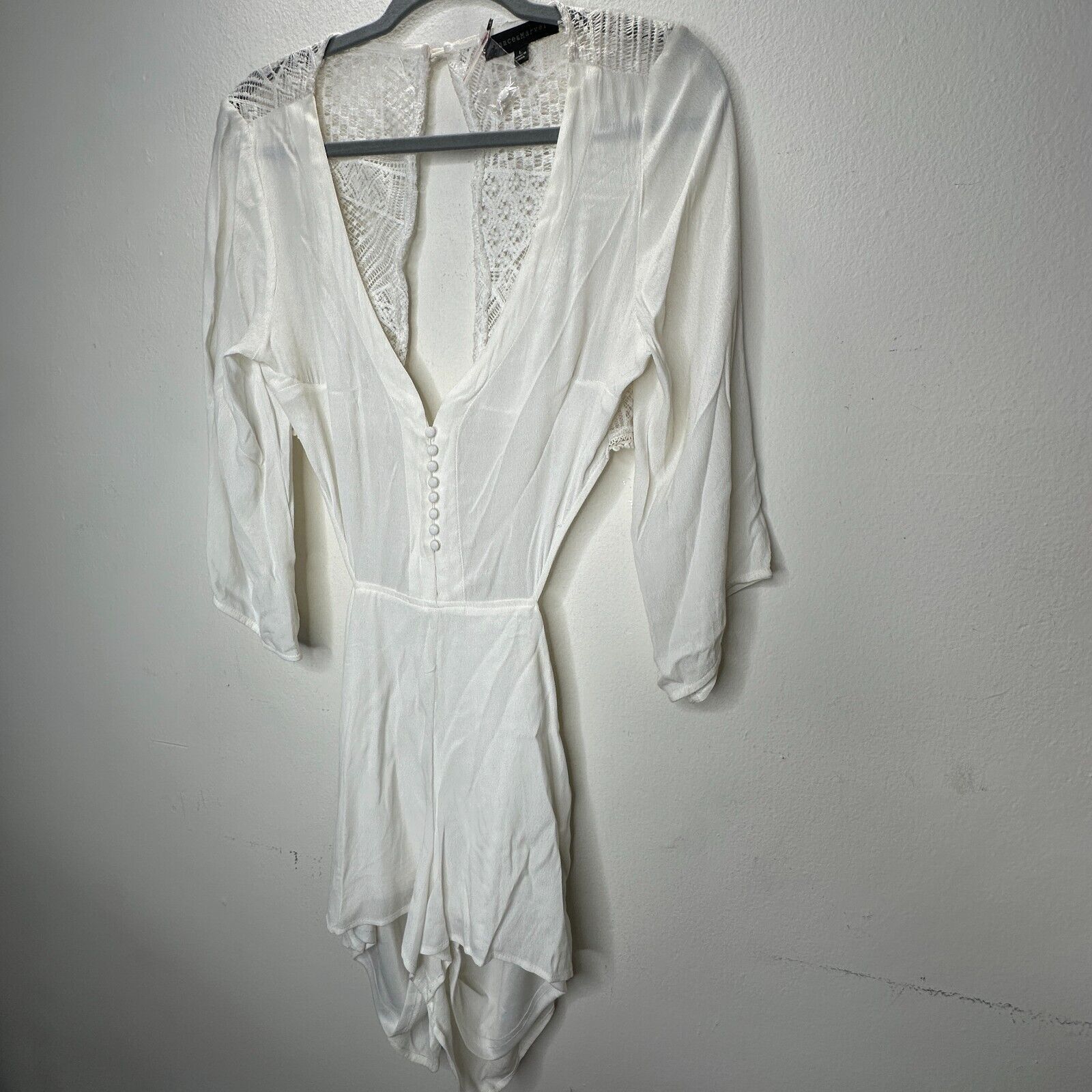Other Dance & Marvel Ivory Front Deep V Button Open Back Romper L Size 36" / US 14 / IT 50 - 4 Thumbnail