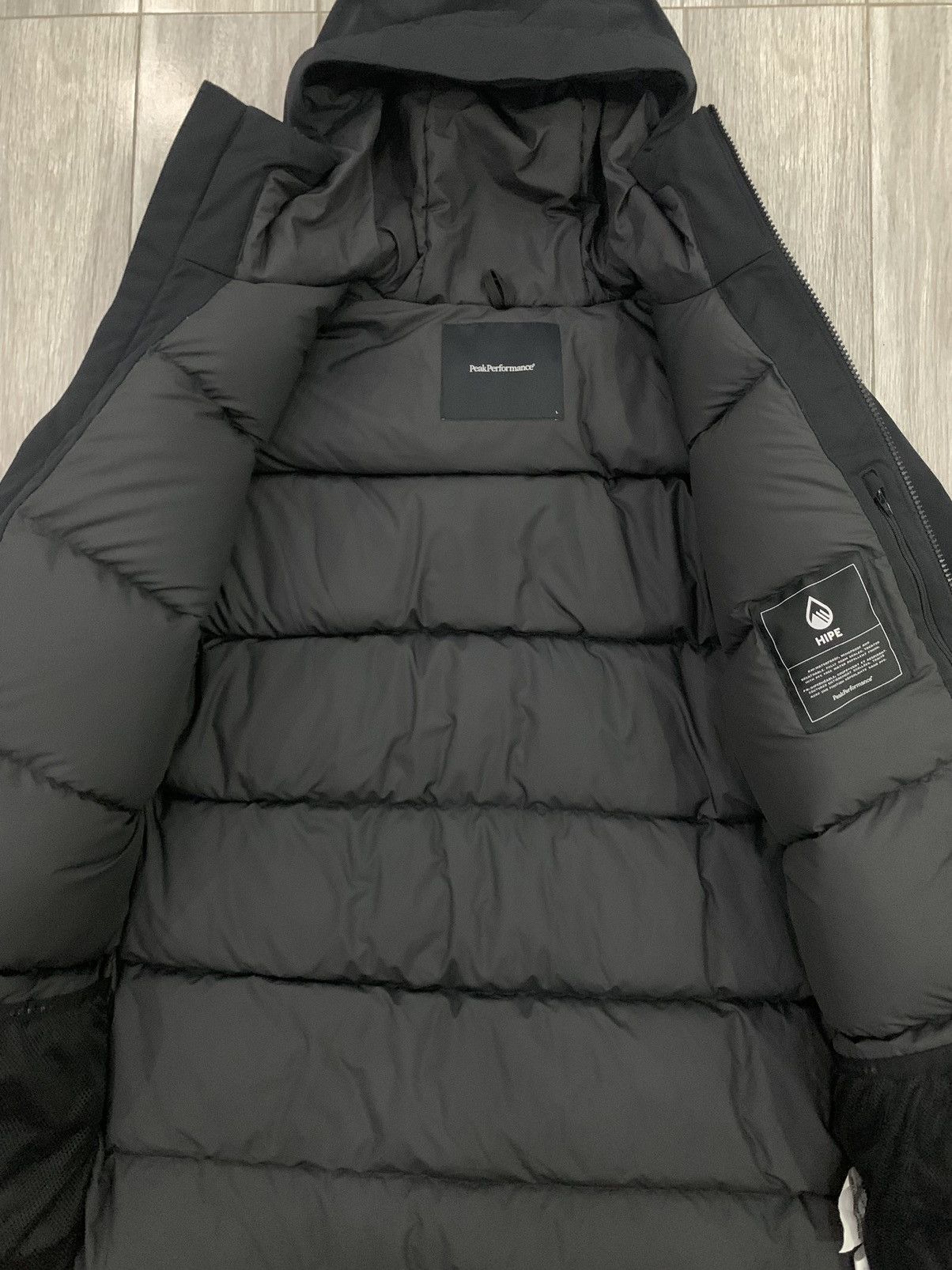 Peak Performance Peak Performance Sample Parka Puffer Size US L / EU 52-54 / 3 - 6 Thumbnail