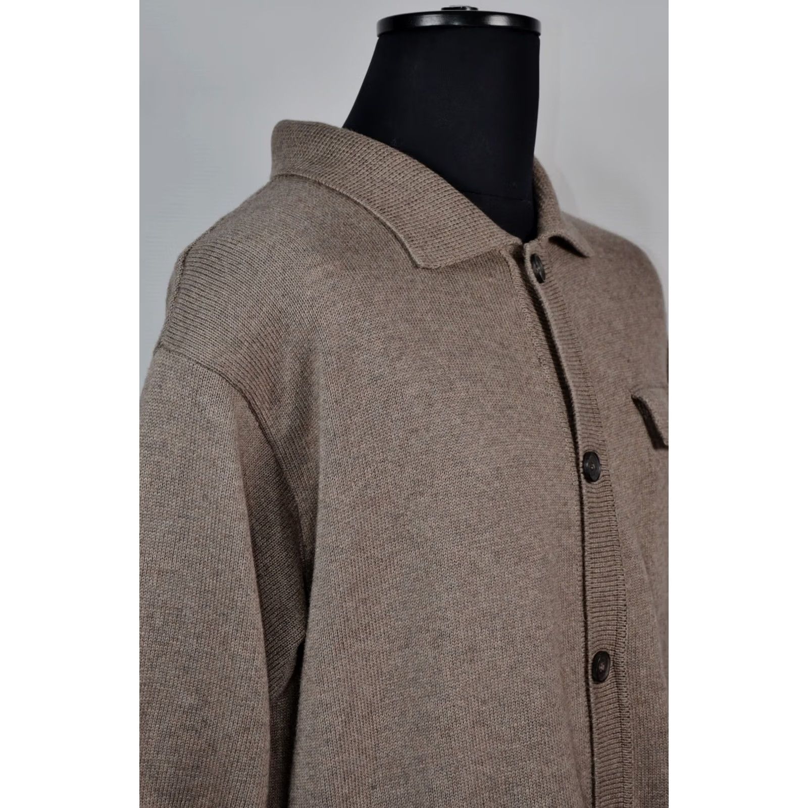 Oliver Sweeney Oliver Sweeney Brecon Cardigan Cotton & Wool size XL Men Sweater Be beige Size US XL / EU 56 / 4 - 7 Thumbnail