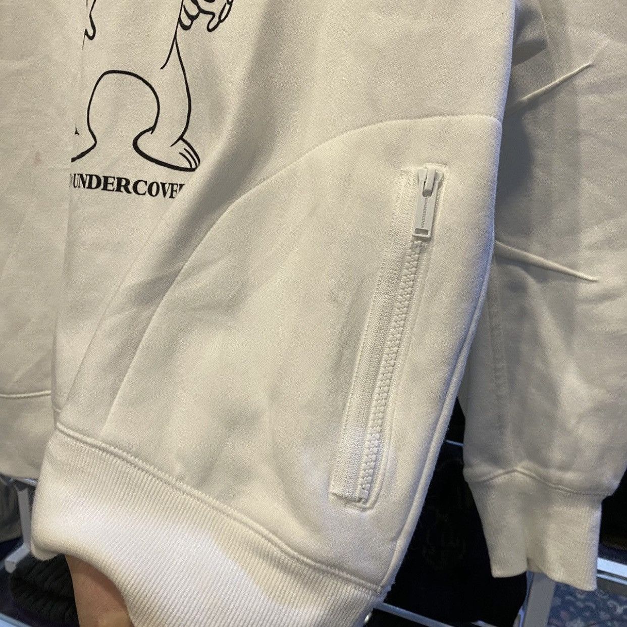 GU × Undercover GU UNDERCOVER White Alien Hoodie Size US S / EU 44-46 / 1 - 10 Thumbnail