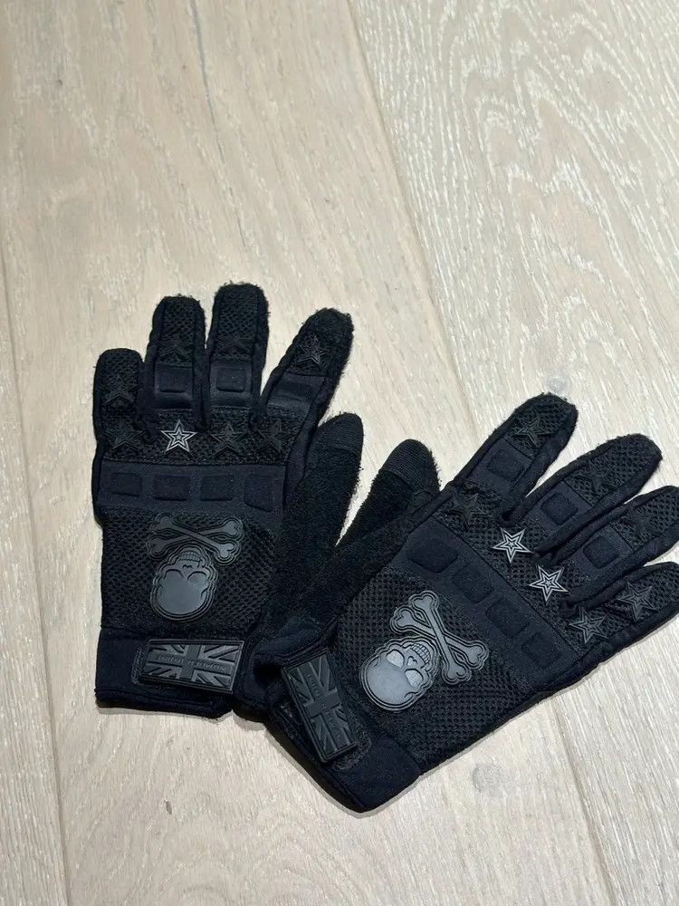 Number (N)ine Number Nine 02AW Skull Patches Suede Gloves-2505 Size ONE SIZE - 1 Thumbnail