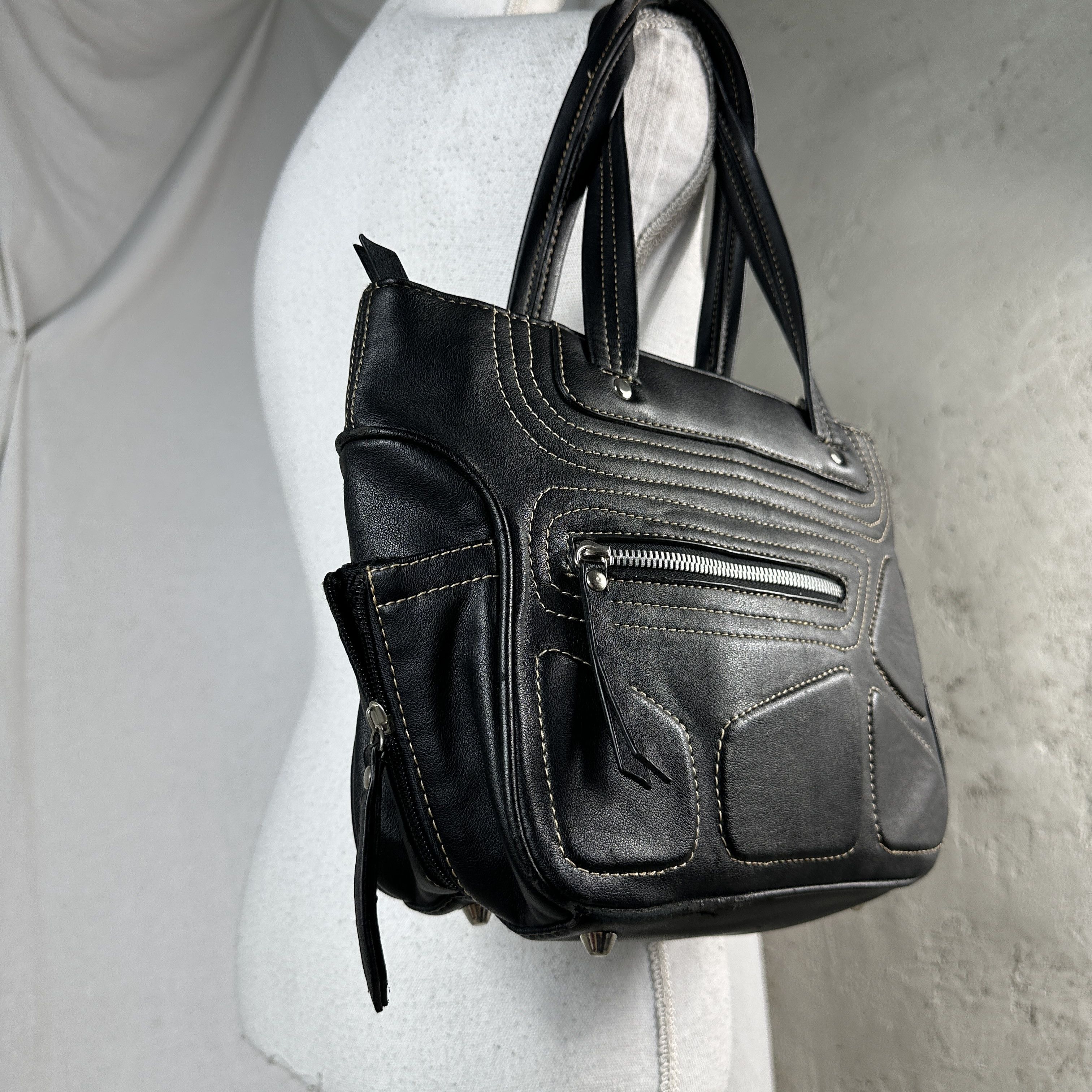 Vintage Vintage Y2K Avant Garde Archive Embossed 00s Shoulder Bag Size ONE SIZE - 6 Thumbnail