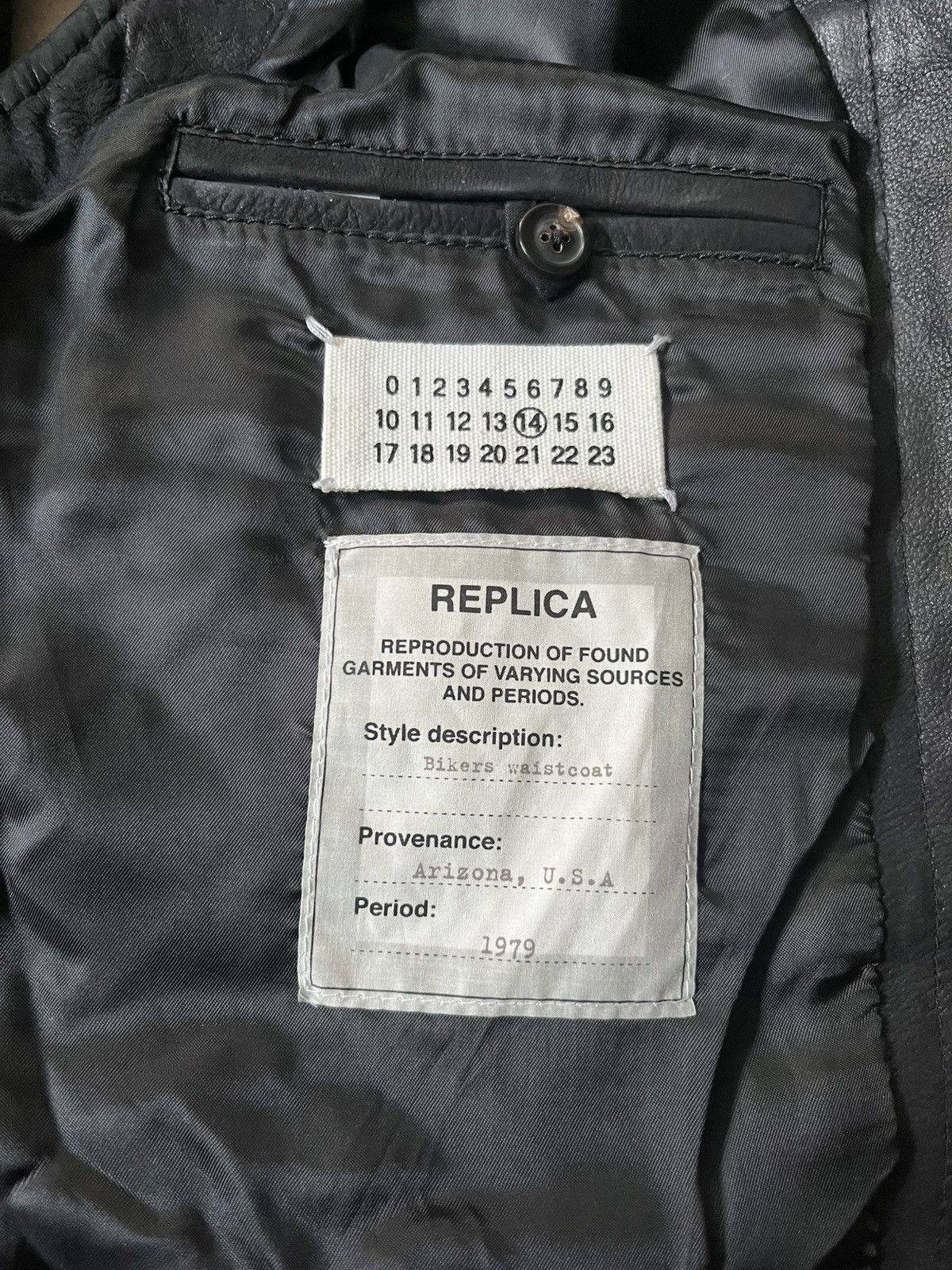 Maison Margiela Maison Margiela A/W 10 Replica Bikers Waistcoat leather vest Size US S / EU 44-46 / 1 - 13 Thumbnail