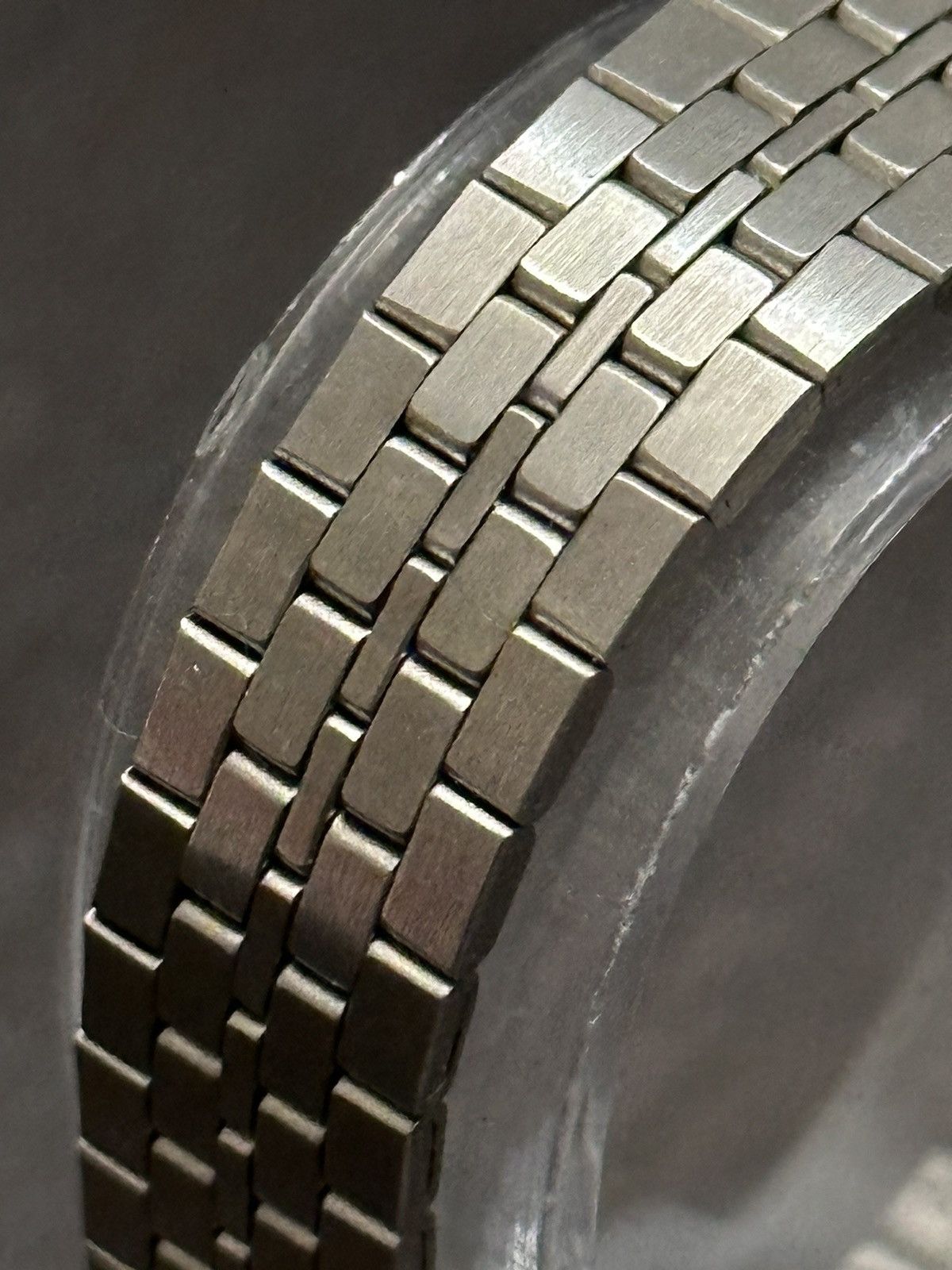 Seiko 1976 Seiko Mineral Crystal Rarest White Dial Watch Size ONE SIZE - 5 Thumbnail