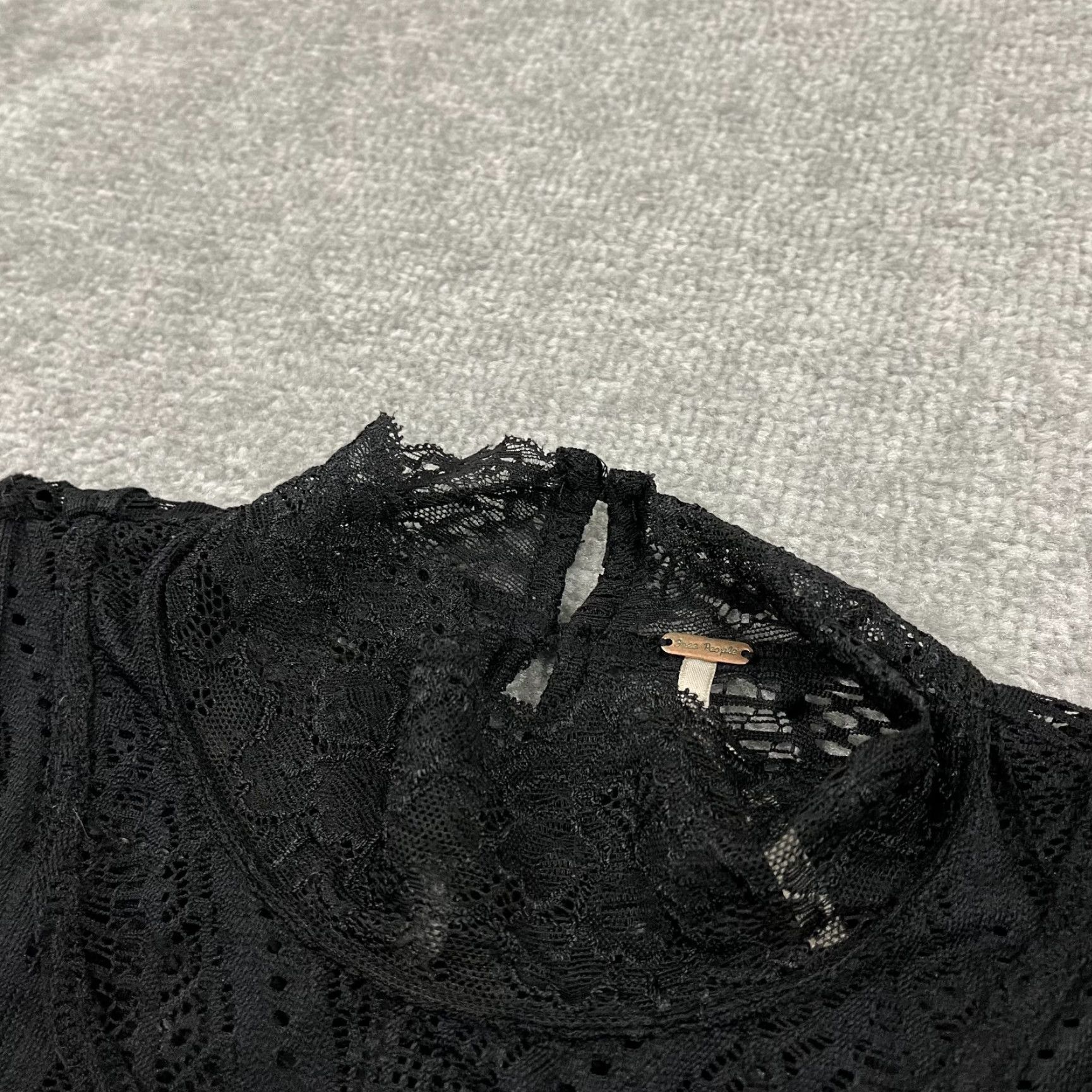 Free People Free People Blouse Black Lace Womens M Mock Neck 3/4 Sleeve Sheer Regular Fit Vintage No N/A? (Oops) Size M / US 6-8 / IT 42-44 - 6 Thumbnail