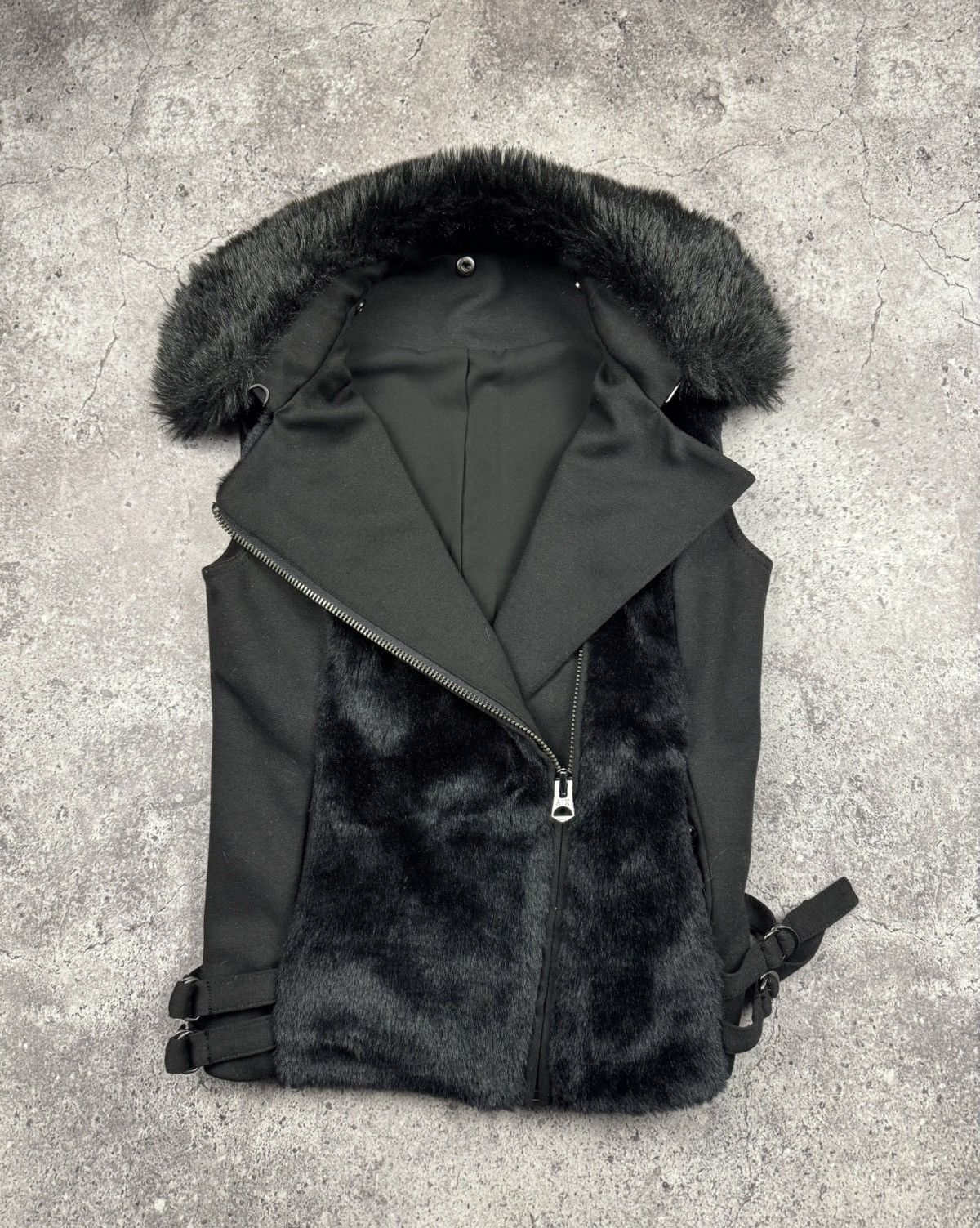Armani Vintage Armani Avant Garde Fur Y2K Opium Vest/Jacket Owens Size S / US 4 / IT 40 - 13 Thumbnail