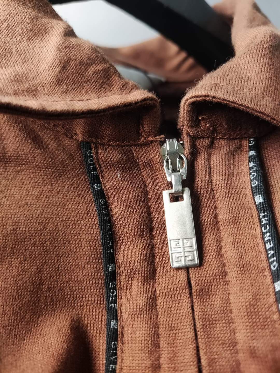 Givenchy Givenchy golf 90s half zip Brown Size US S / EU 44-46 / 1 - 5 Thumbnail